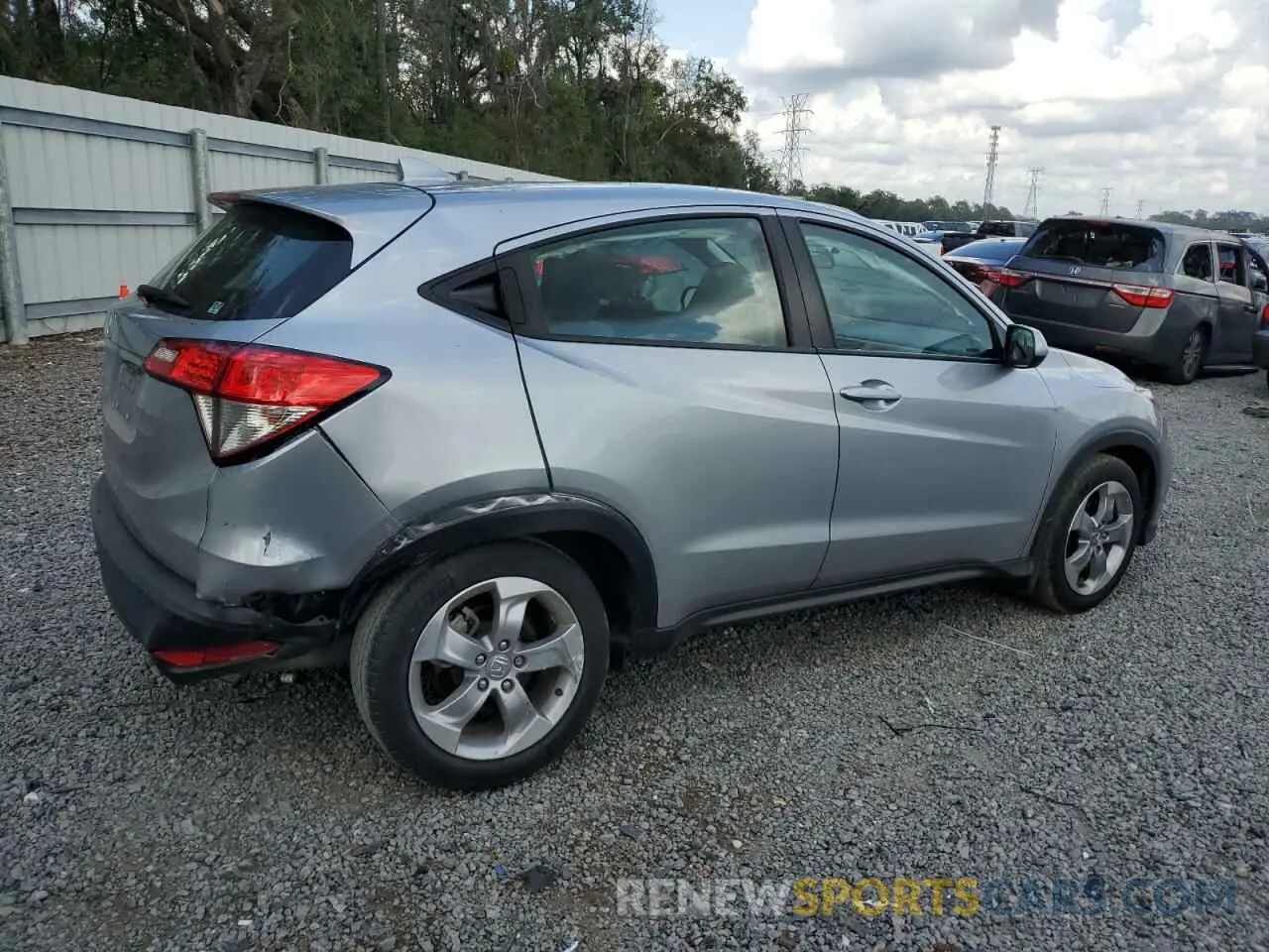 3 Photograph of a damaged car 3CZRU5H39MM726413 HONDA HR-V 2021