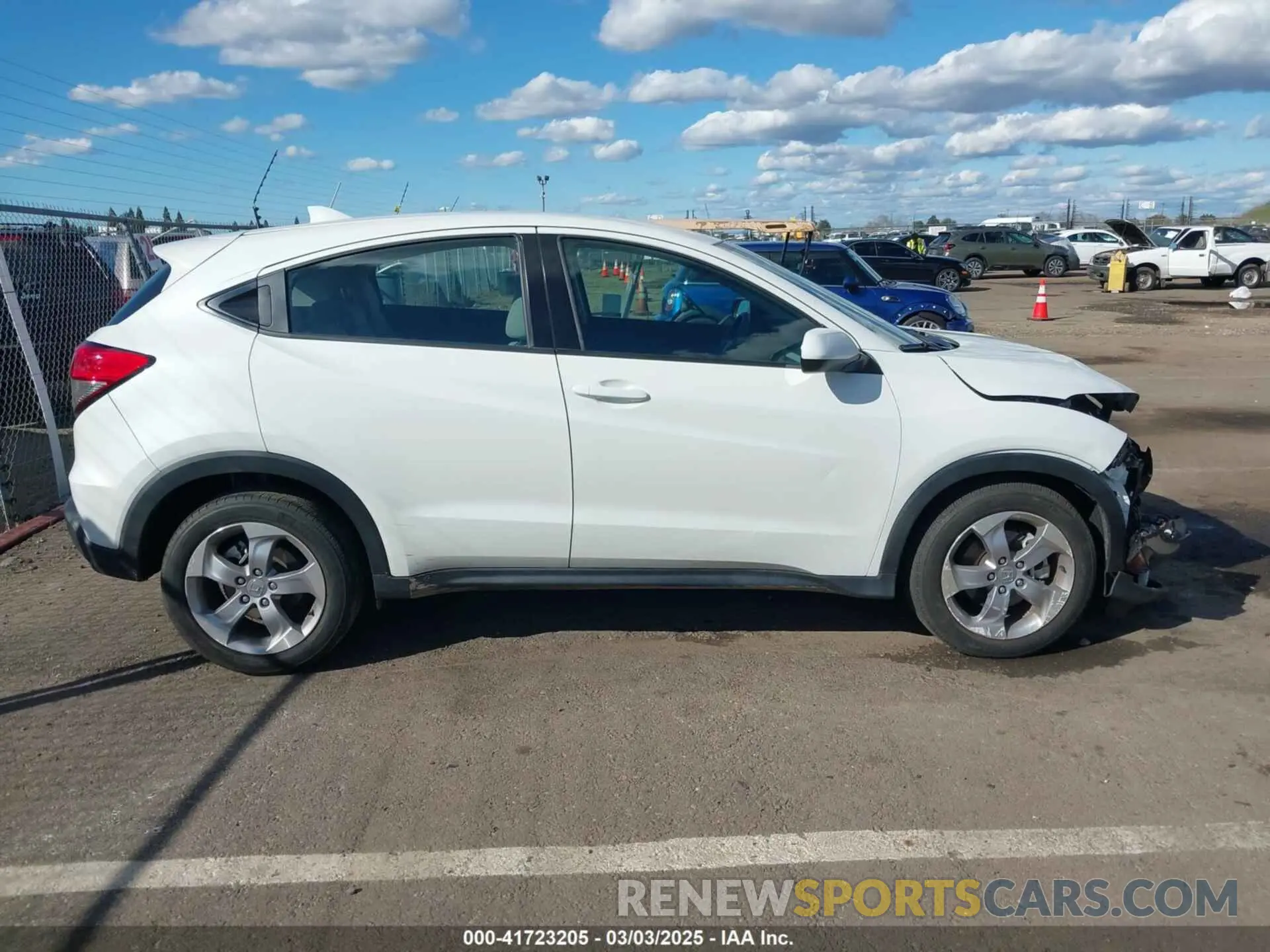 13 Photograph of a damaged car 3CZRU5H39MM728355 HONDA HR-V 2021