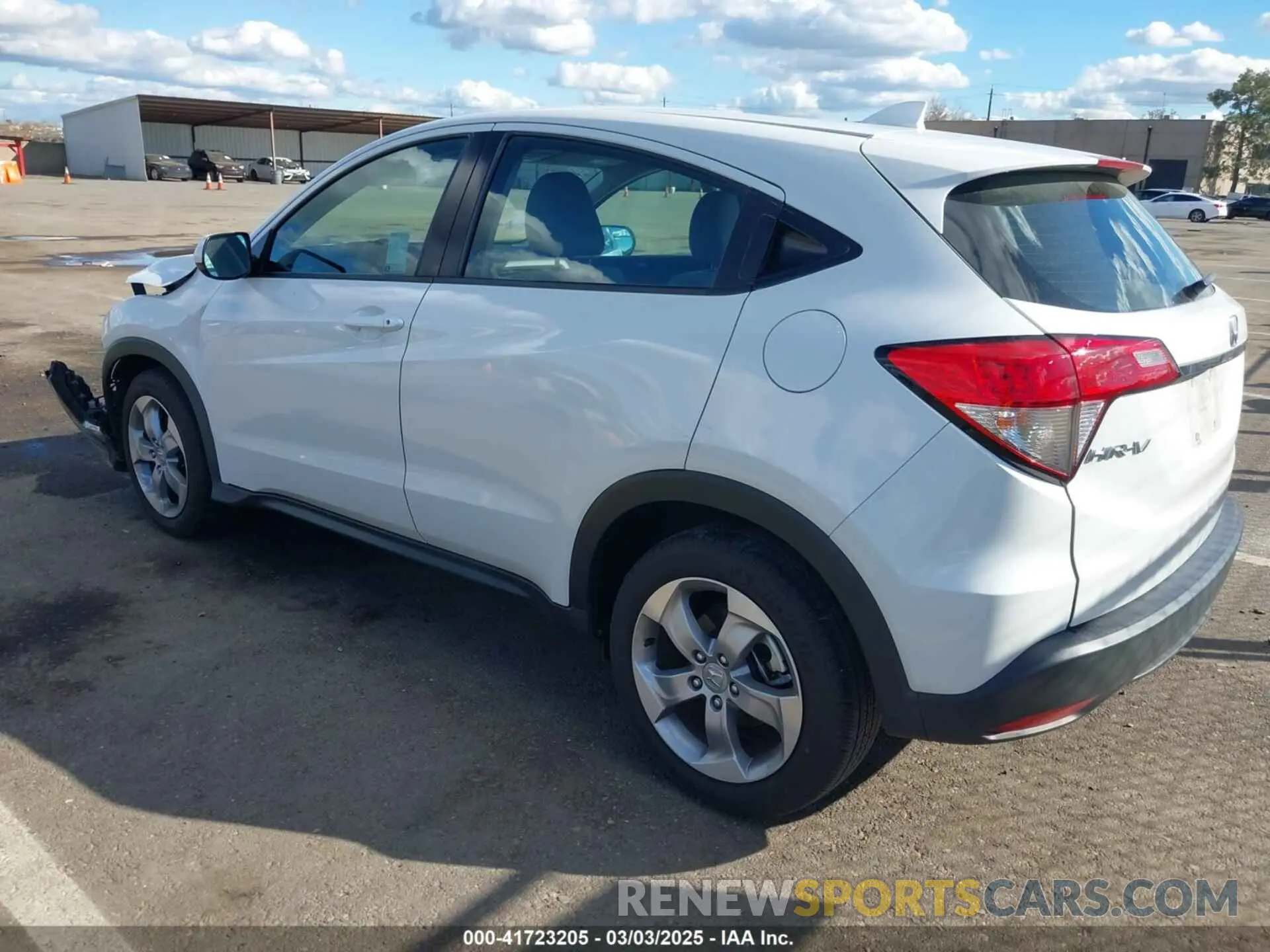 3 Photograph of a damaged car 3CZRU5H39MM728355 HONDA HR-V 2021