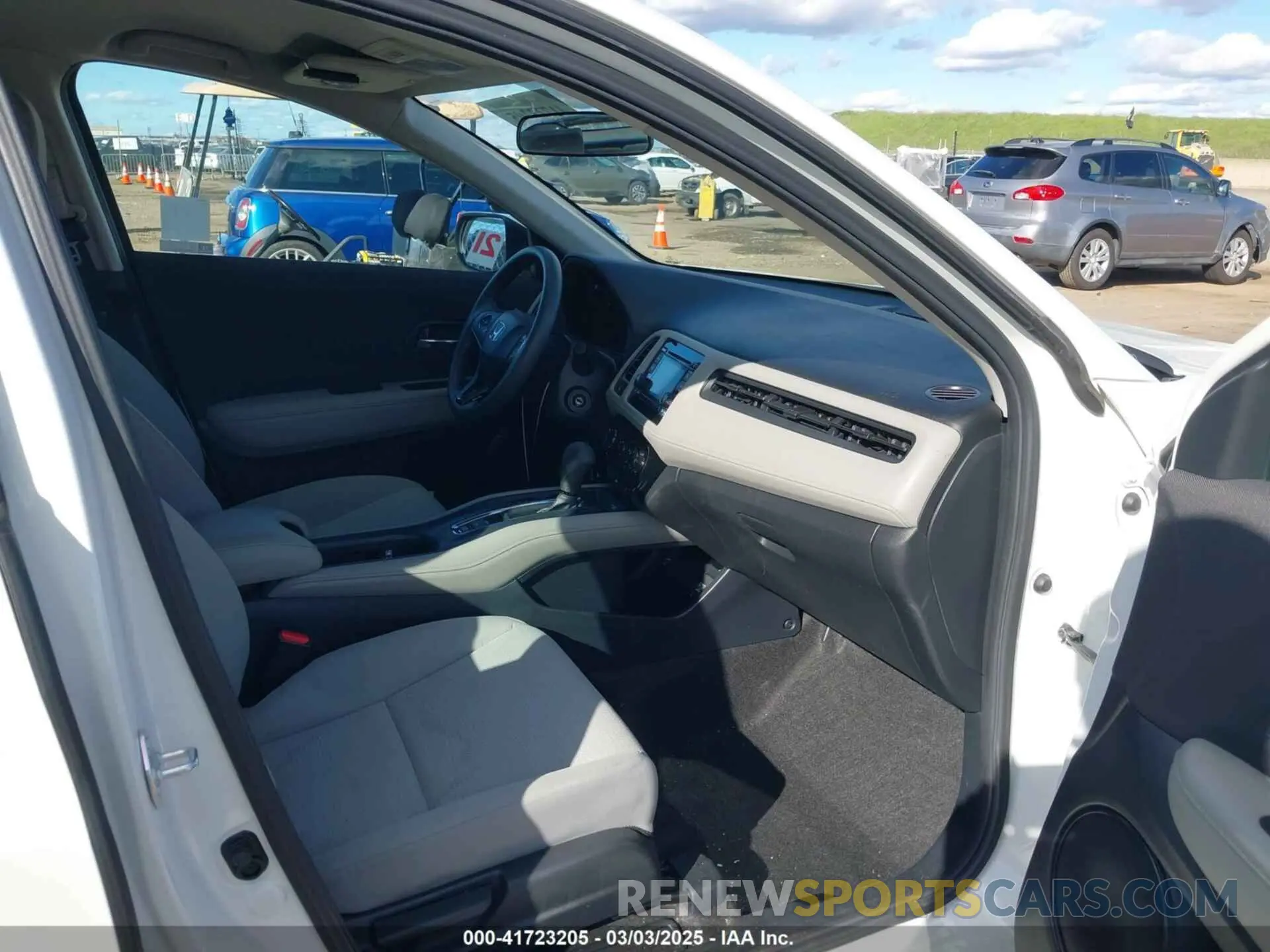 5 Photograph of a damaged car 3CZRU5H39MM728355 HONDA HR-V 2021