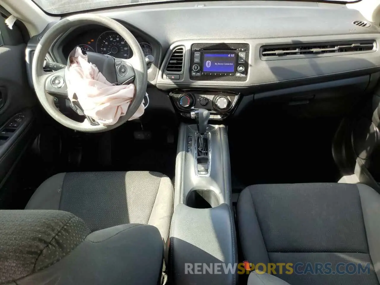 8 Photograph of a damaged car 3CZRU5H39MM731966 HONDA HR-V 2021