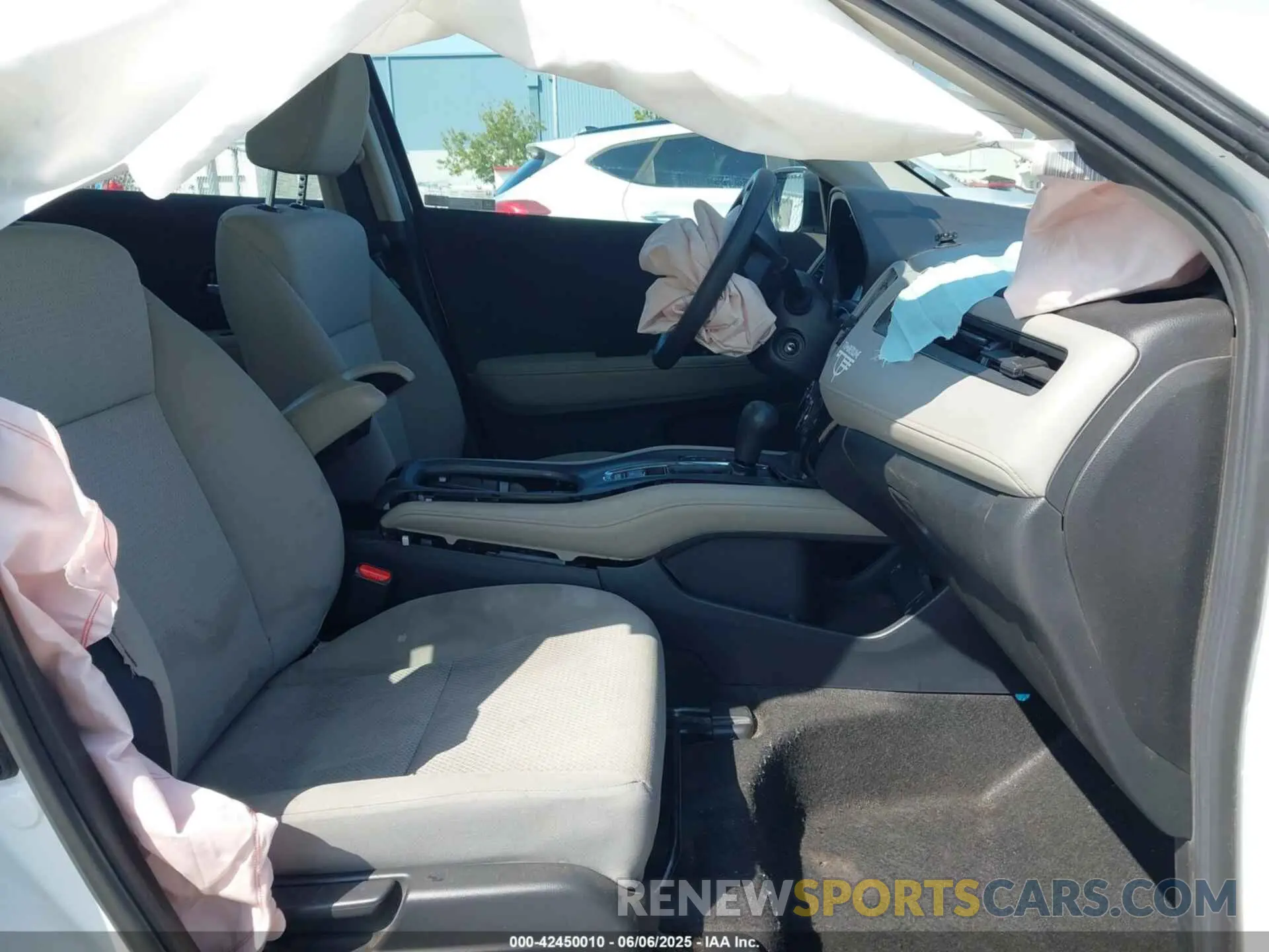5 Photograph of a damaged car 3CZRU5H3XMM723617 HONDA HR-V 2021