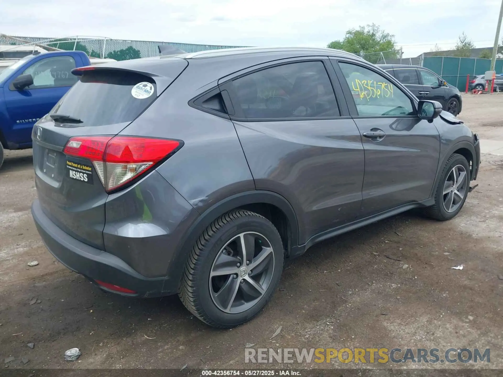 4 Photograph of a damaged car 3CZRU5H50MM701563 HONDA HR-V 2021