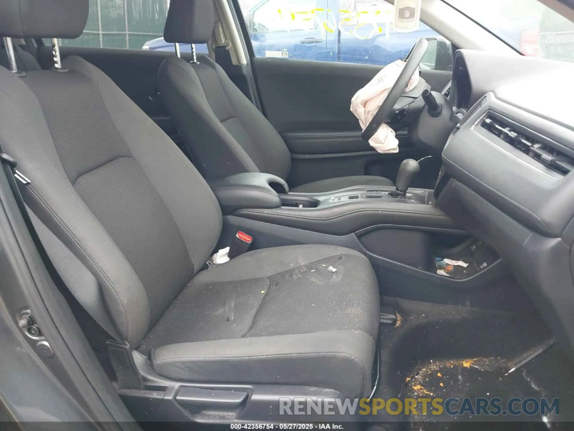 5 Photograph of a damaged car 3CZRU5H50MM701563 HONDA HR-V 2021
