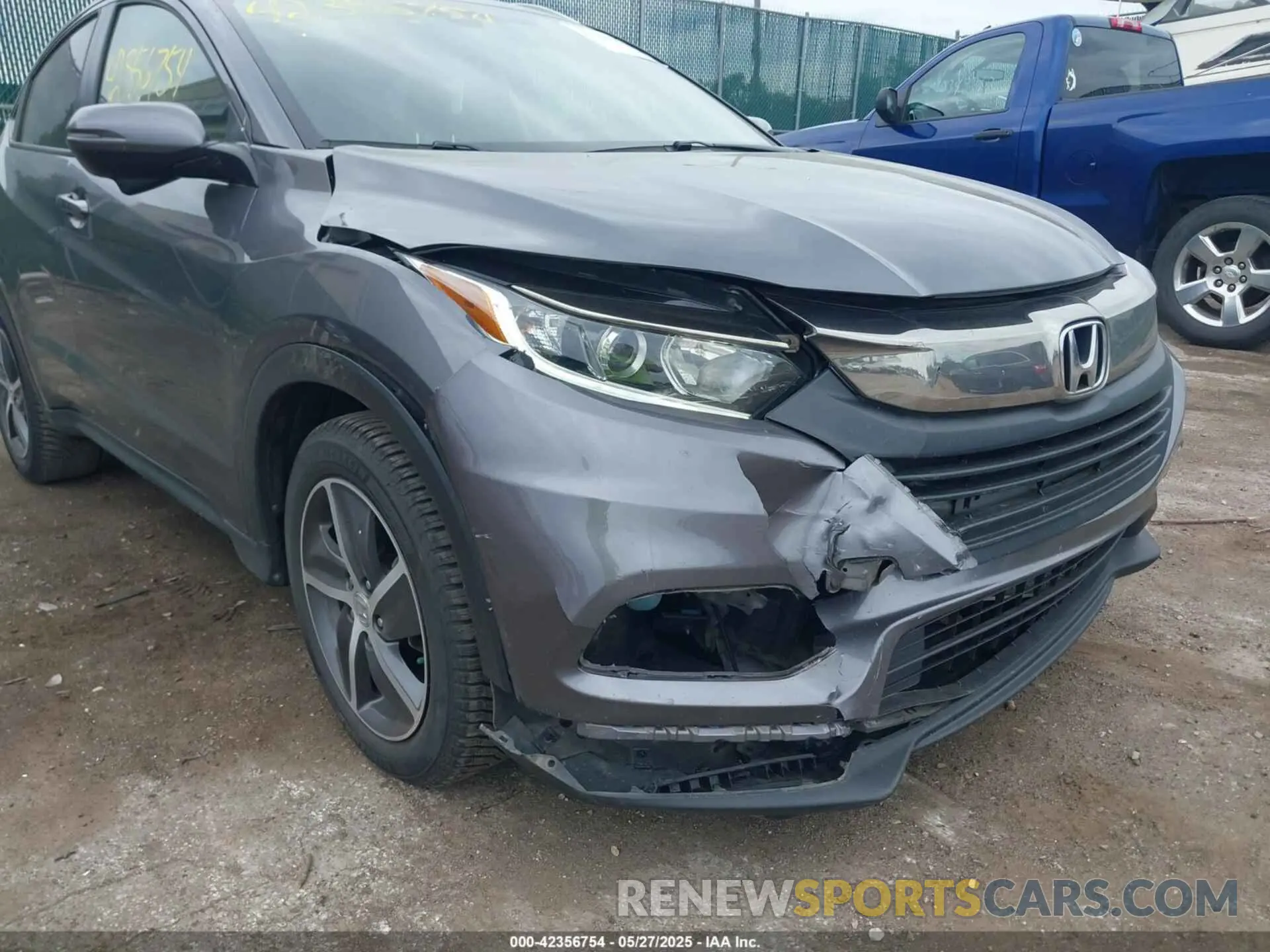 6 Photograph of a damaged car 3CZRU5H50MM701563 HONDA HR-V 2021