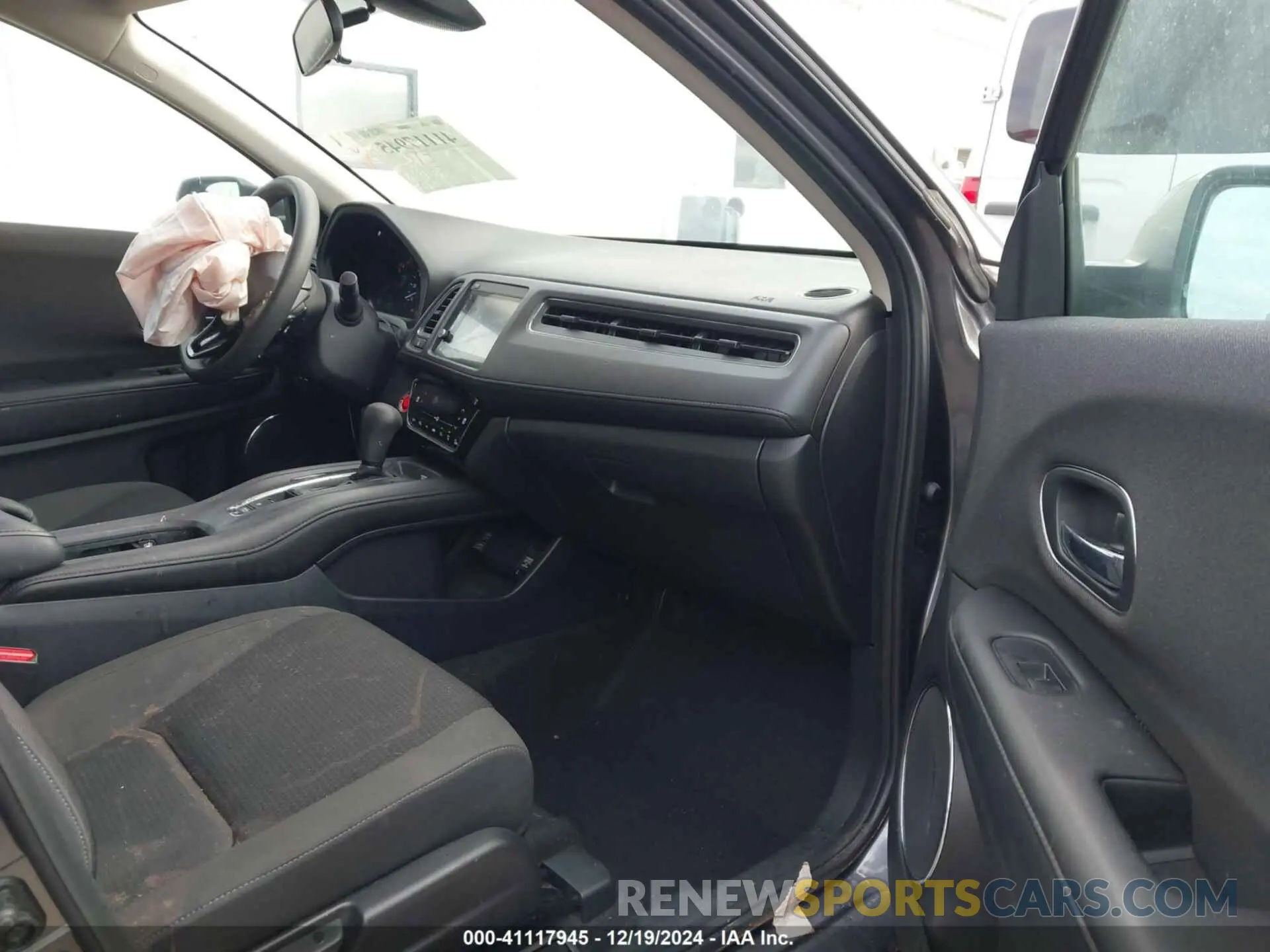 5 Photograph of a damaged car 3CZRU5H50MM713292 HONDA HR-V 2021
