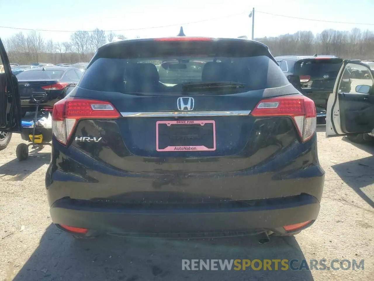 6 Photograph of a damaged car 3CZRU5H51MM703497 HONDA HR-V 2021