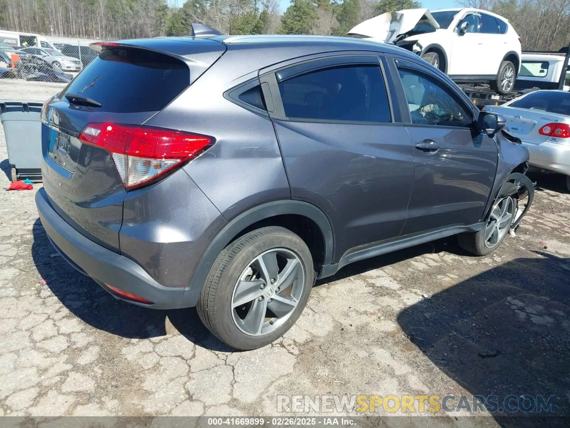 4 Photograph of a damaged car 3CZRU5H52MM705470 HONDA HR-V 2021