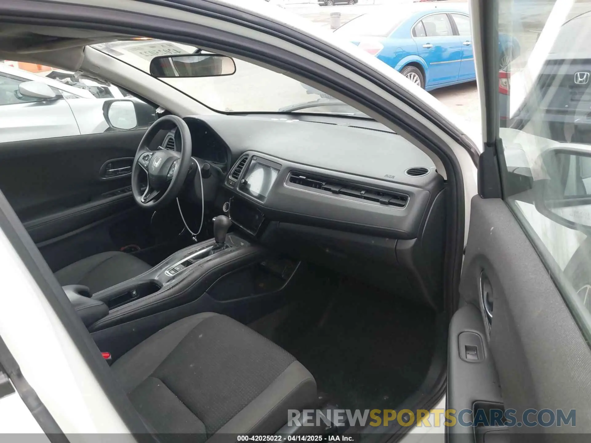 5 Photograph of a damaged car 3CZRU5H52MM710538 HONDA HR-V 2021