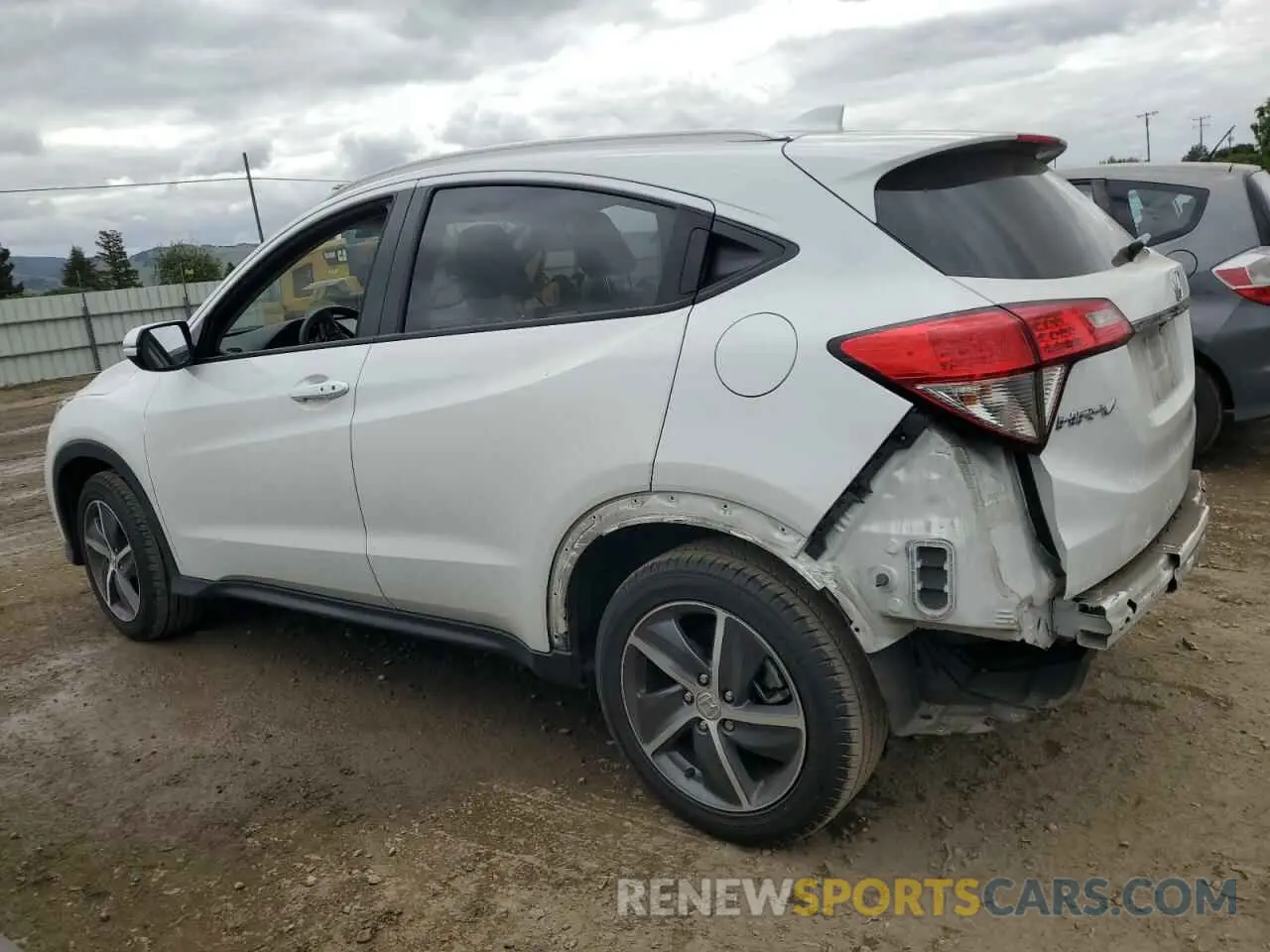 2 Photograph of a damaged car 3CZRU5H52MM732572 HONDA HR-V 2021
