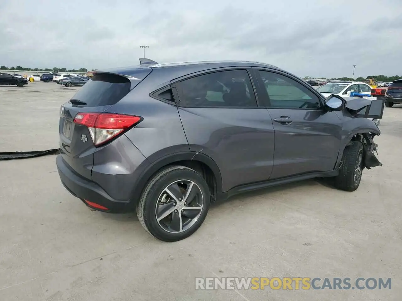 3 Photograph of a damaged car 3CZRU5H55MM711649 HONDA HR-V 2021
