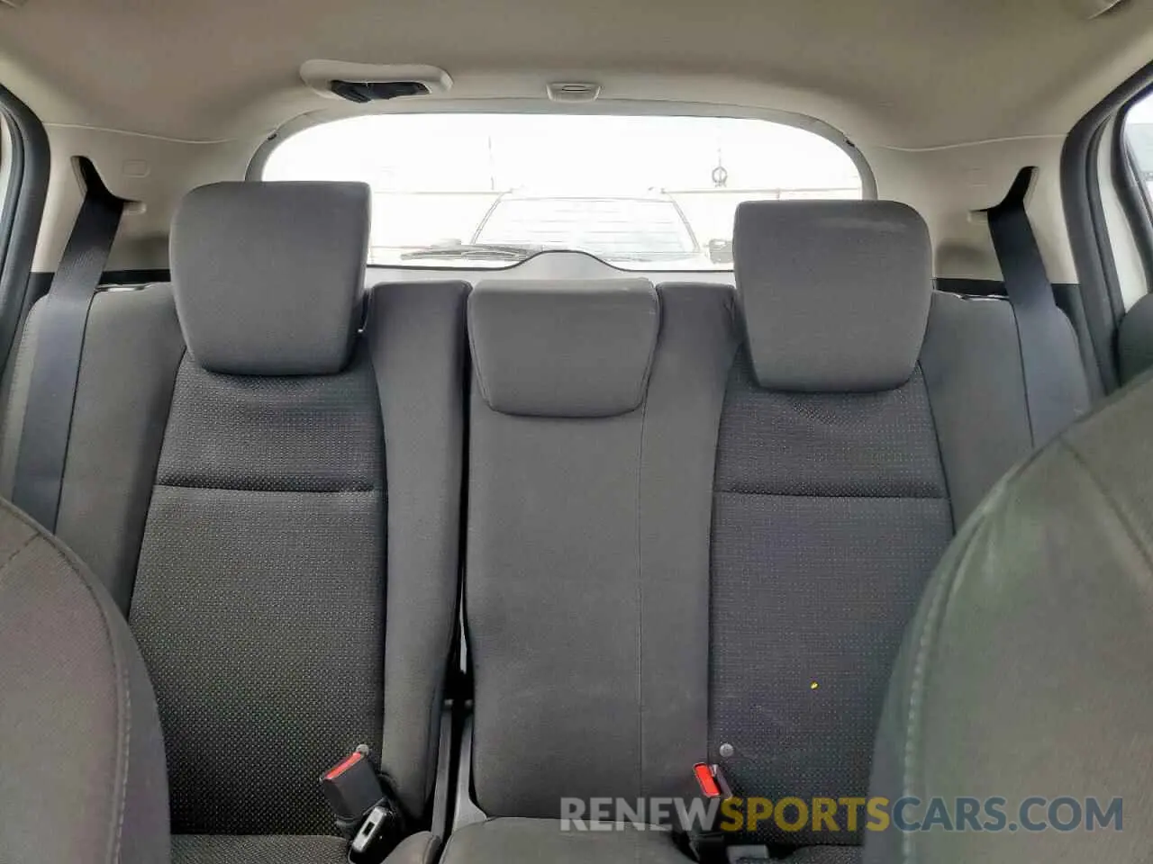 10 Photograph of a damaged car 3CZRU5H56MM702880 HONDA HR-V 2021
