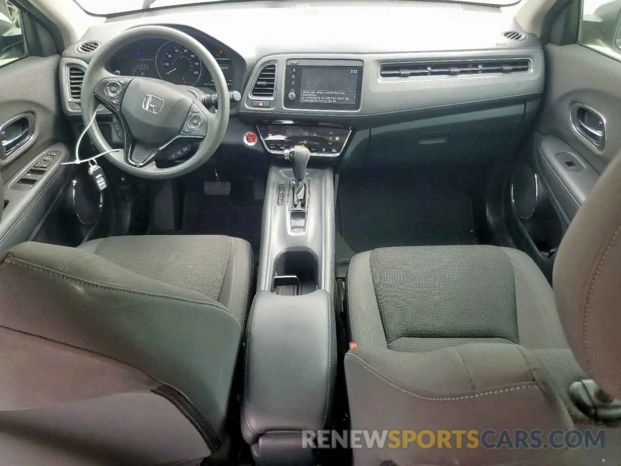 8 Photograph of a damaged car 3CZRU5H56MM702880 HONDA HR-V 2021