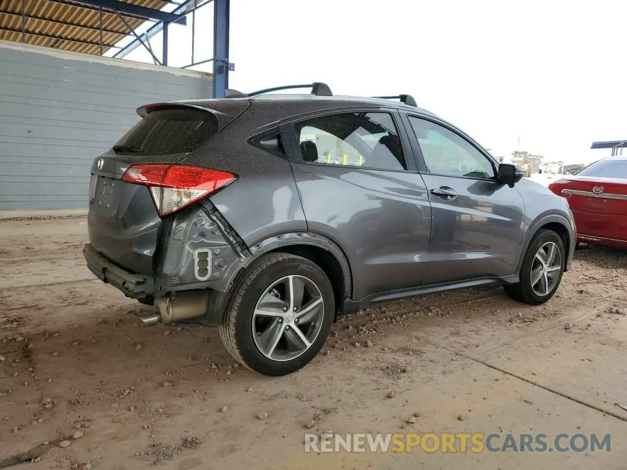 3 Photograph of a damaged car 3CZRU5H56MM717802 HONDA HR-V 2021