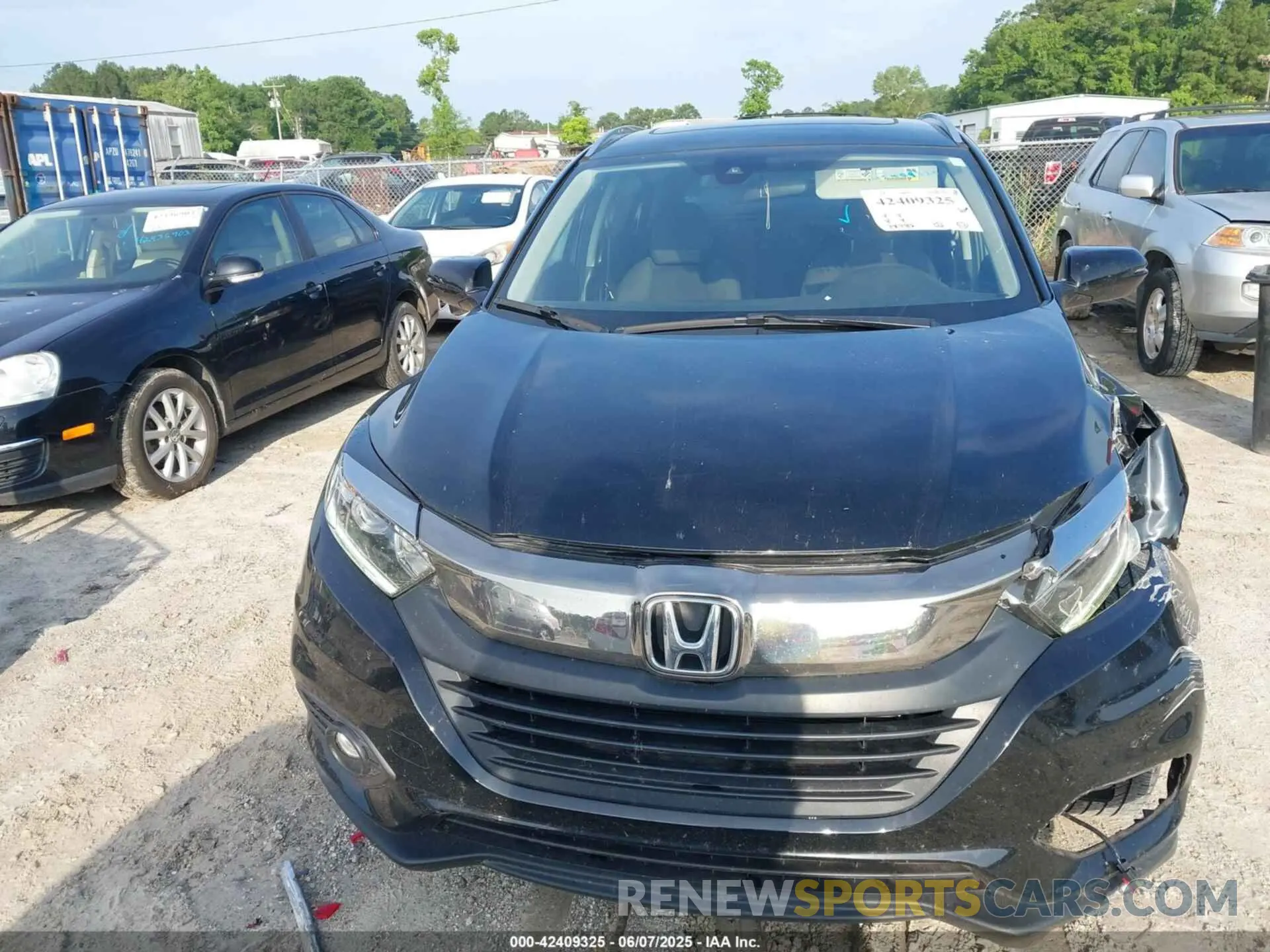 12 Photograph of a damaged car 3CZRU5H57MM703522 HONDA HR-V 2021
