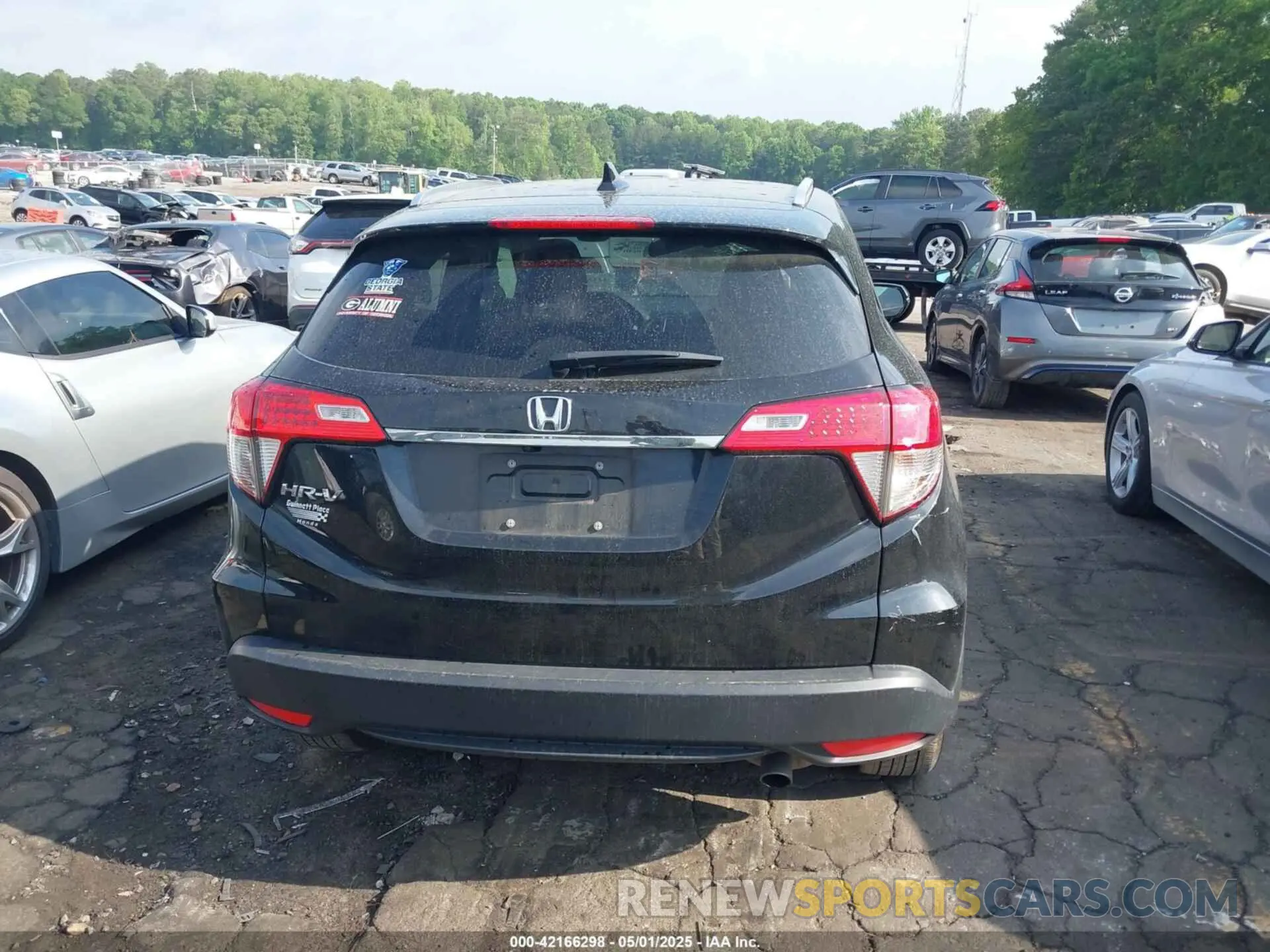 16 Photograph of a damaged car 3CZRU5H58MM703044 HONDA HR-V 2021