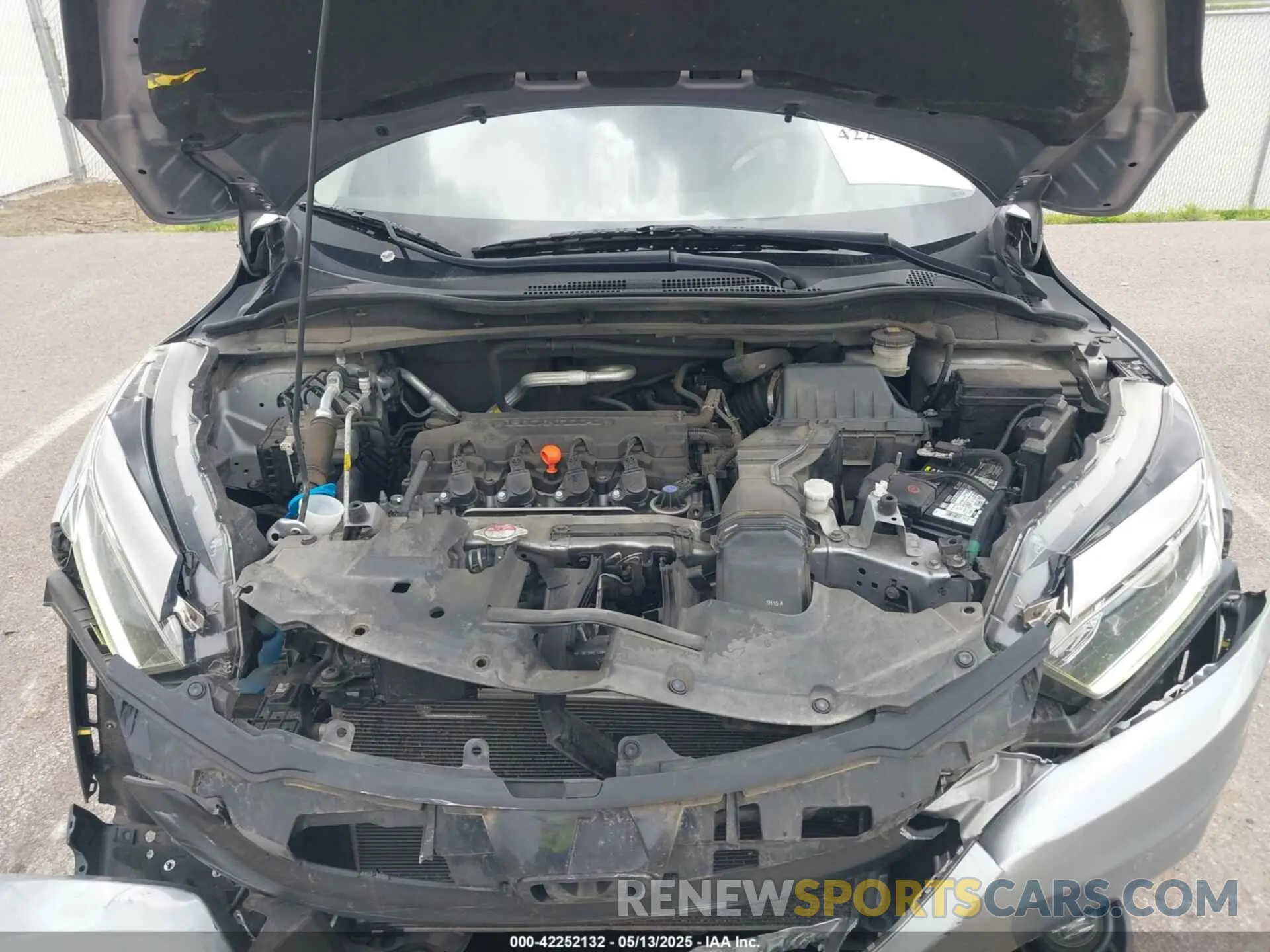 10 Photograph of a damaged car 3CZRU5H58MM733614 HONDA HR-V 2021