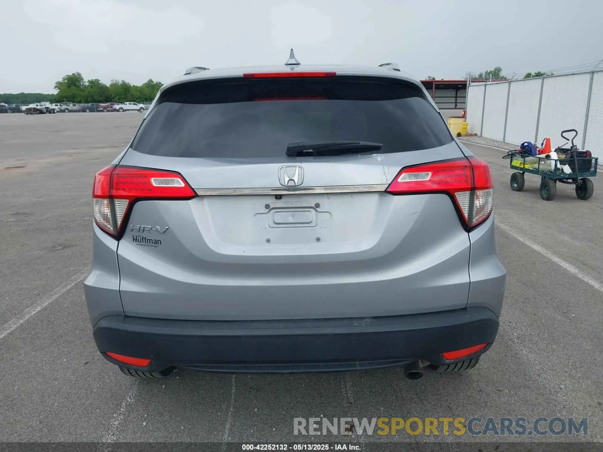 17 Photograph of a damaged car 3CZRU5H58MM733614 HONDA HR-V 2021
