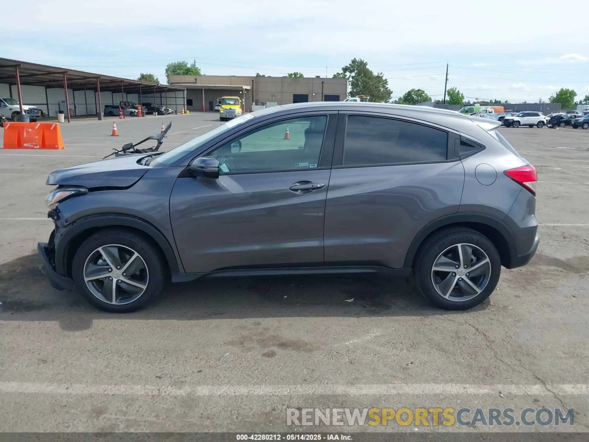15 Photograph of a damaged car 3CZRU5H59MM710083 HONDA HR-V 2021