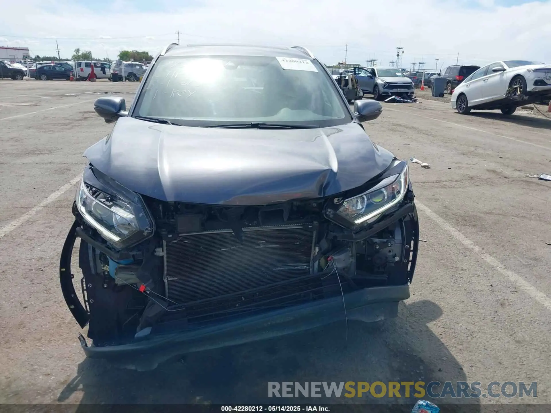 6 Photograph of a damaged car 3CZRU5H59MM710083 HONDA HR-V 2021