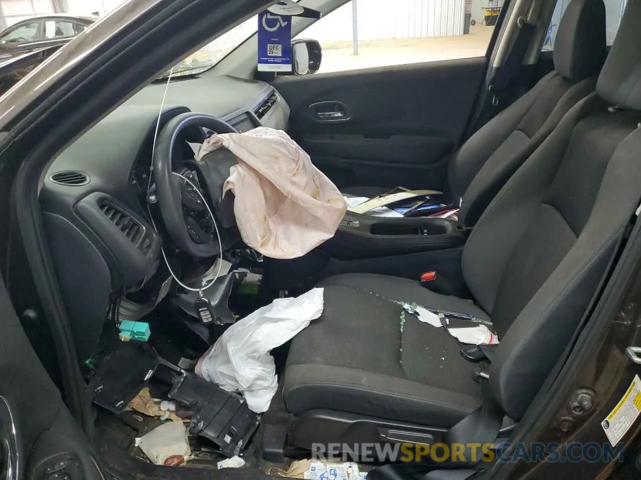 7 Photograph of a damaged car 3CZRU5H5XMM711825 HONDA HR-V 2021