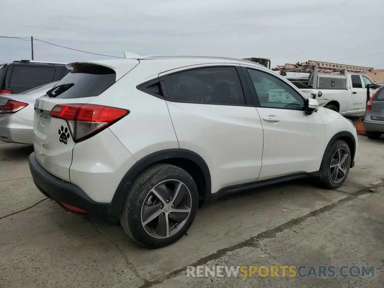 3 Photograph of a damaged car 3CZRU5H5XMM720587 HONDA HR-V 2021