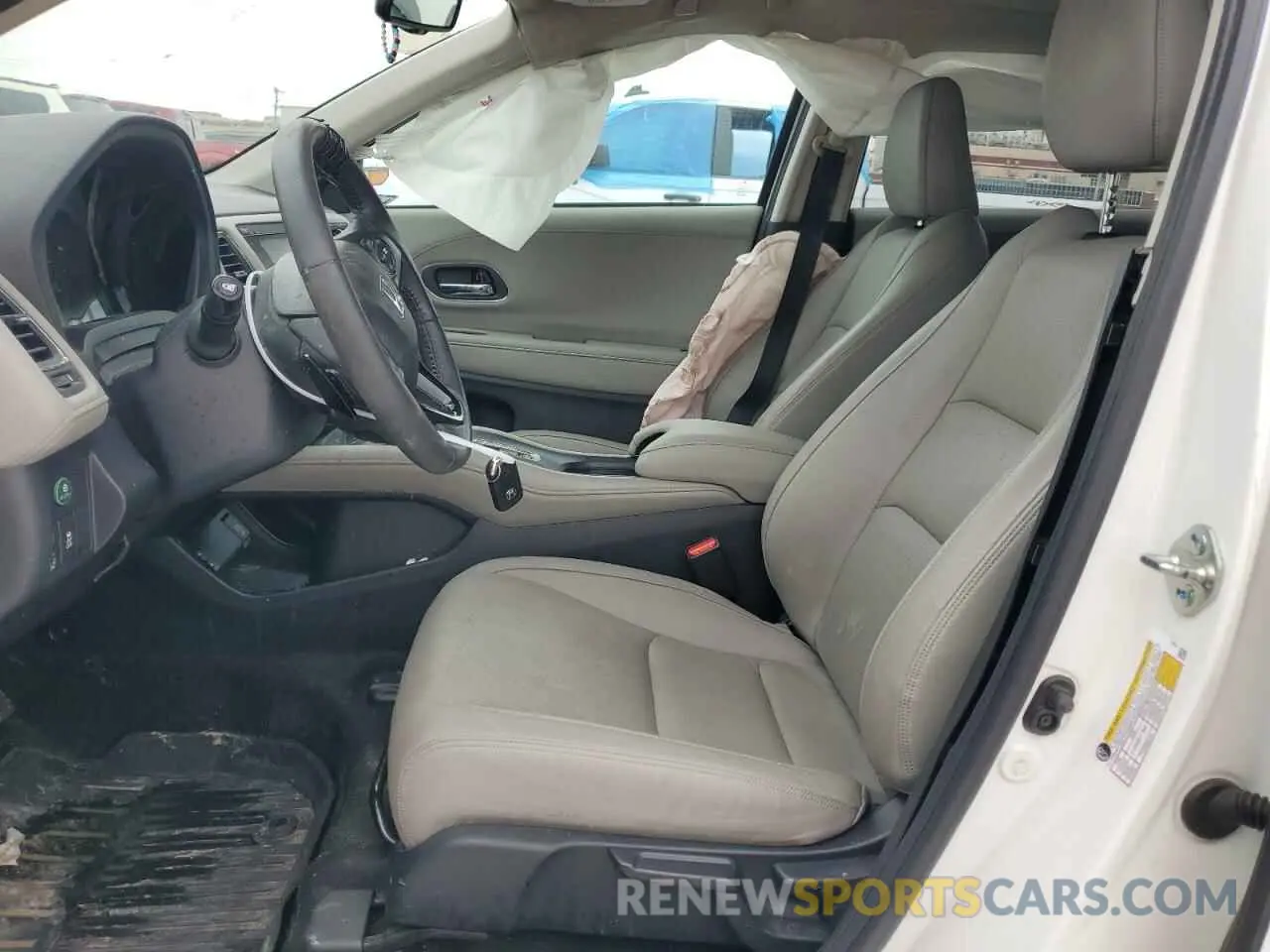 7 Photograph of a damaged car 3CZRU5H71MM703968 HONDA HR-V 2021