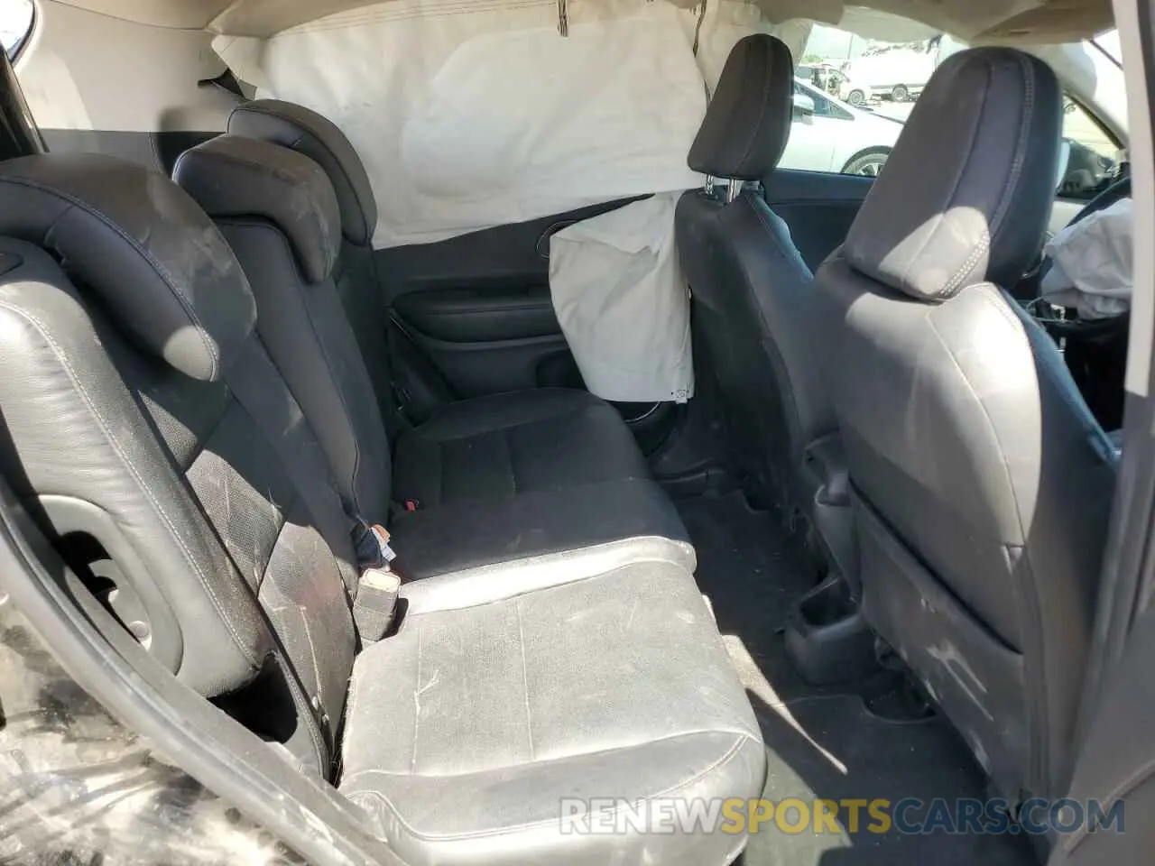 10 Photograph of a damaged car 3CZRU5H71MM724478 HONDA HR-V 2021