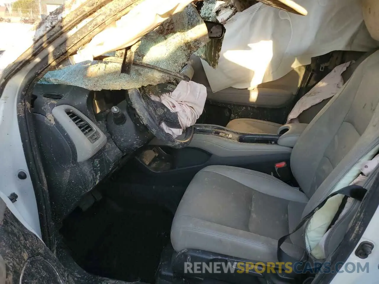 7 Photograph of a damaged car 3CZRU5H72MM715465 HONDA HR-V 2021