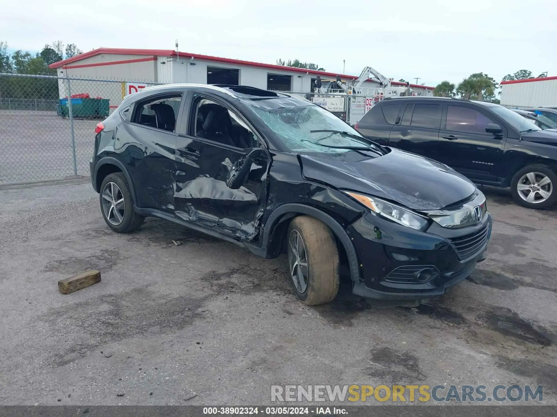 1 Photograph of a damaged car 3CZRU5H74MM703933 HONDA HR-V 2021