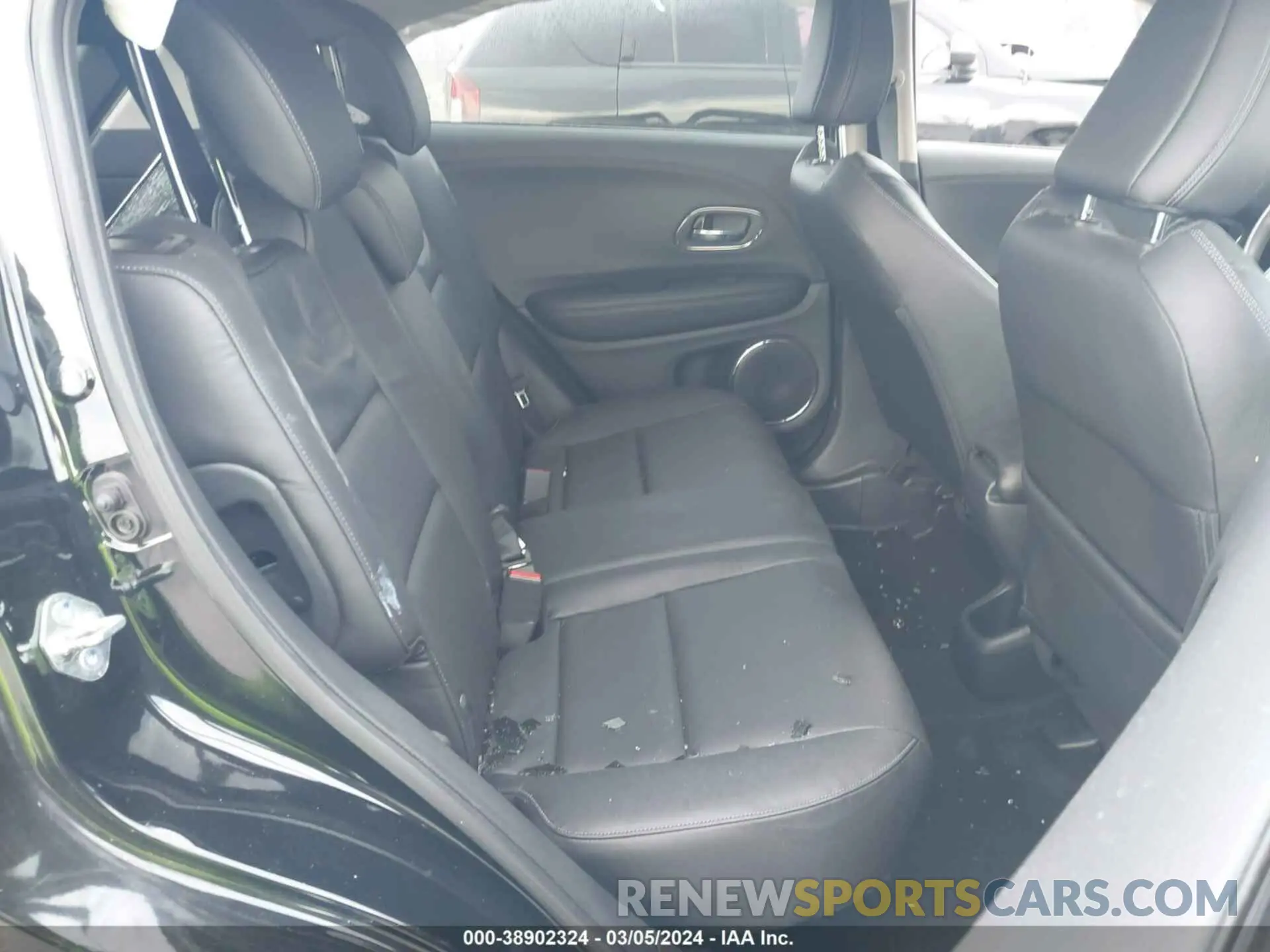 8 Photograph of a damaged car 3CZRU5H74MM703933 HONDA HR-V 2021
