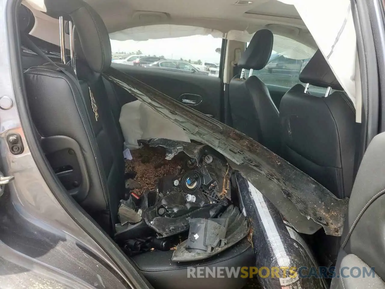 11 Photograph of a damaged car 3CZRU5H79MM704687 HONDA HR-V 2021