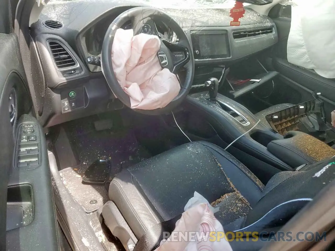 8 Photograph of a damaged car 3CZRU5H79MM704687 HONDA HR-V 2021