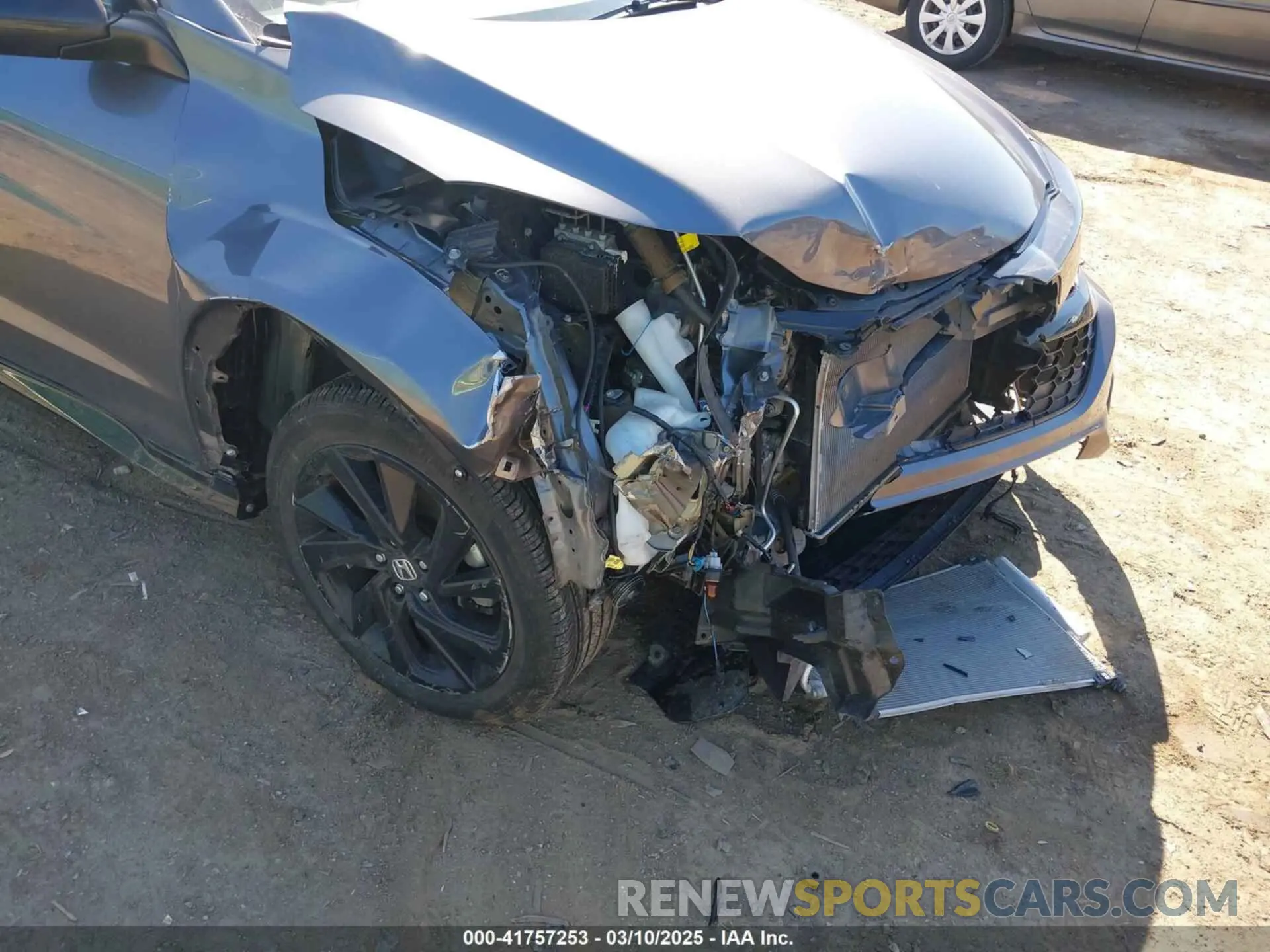 6 Photograph of a damaged car 3CZRU6H10MM702215 HONDA HR-V 2021