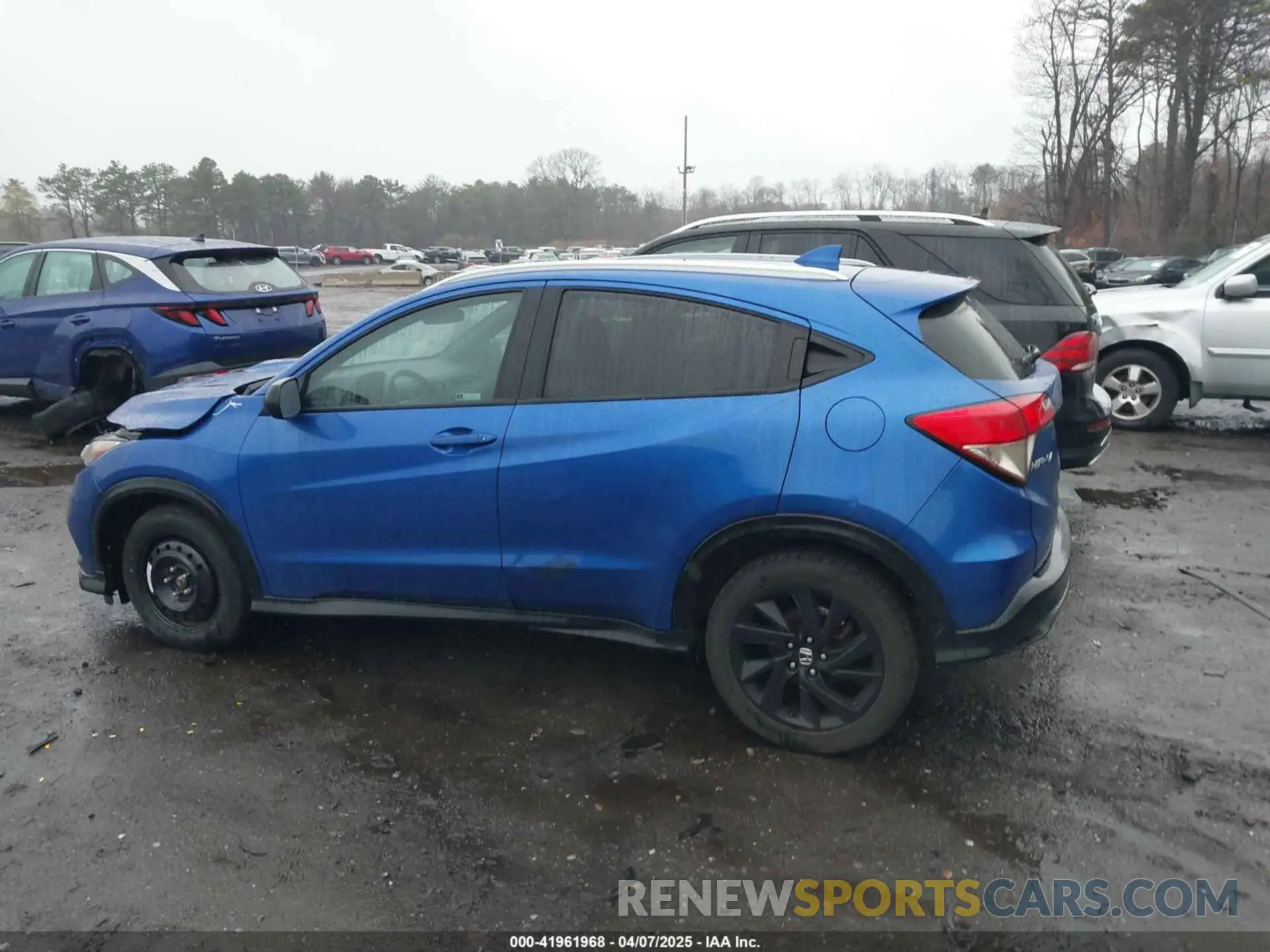 14 Photograph of a damaged car 3CZRU6H10MM732721 HONDA HR-V 2021