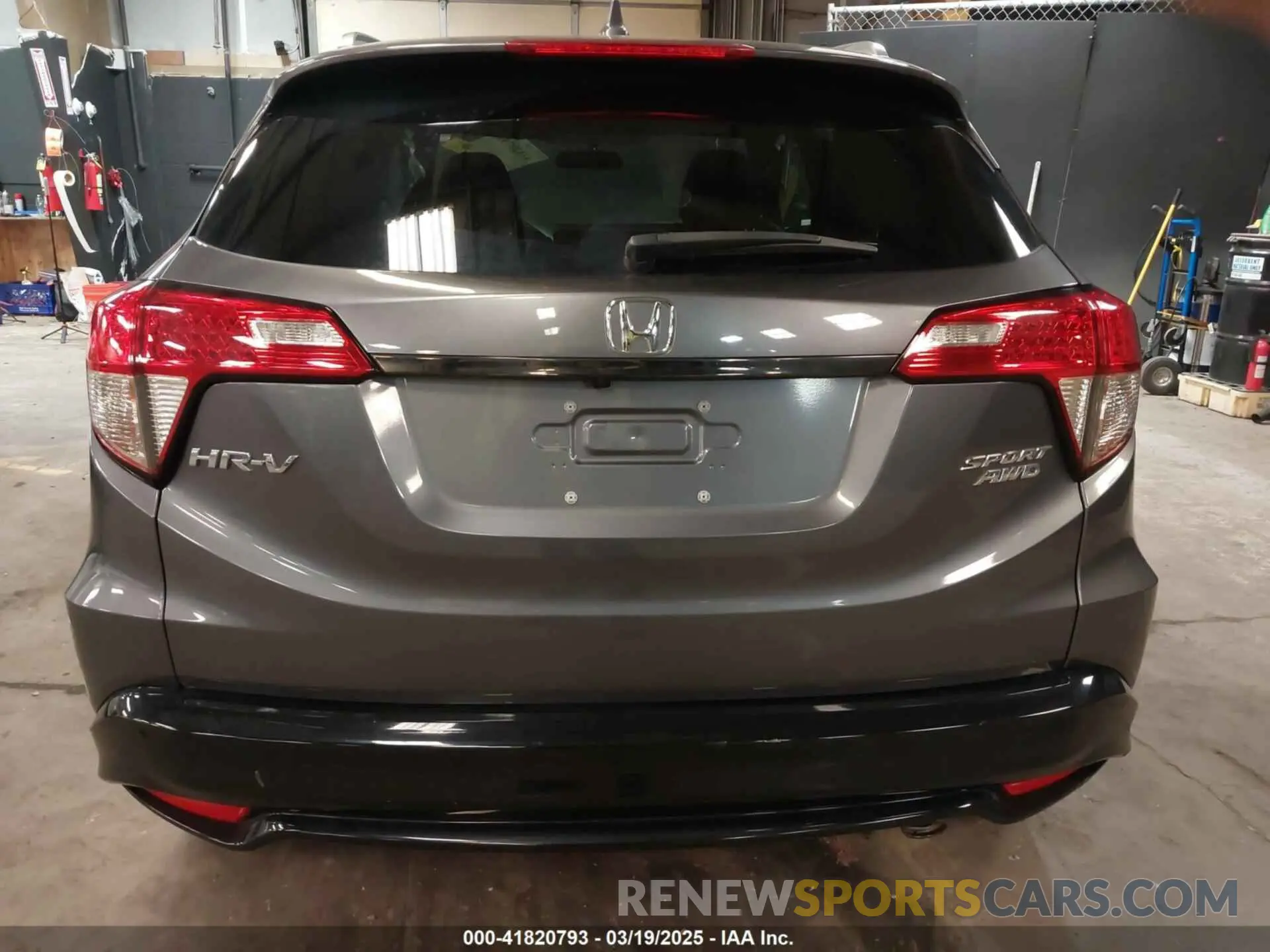 16 Photograph of a damaged car 3CZRU6H11MM740973 HONDA HR-V 2021