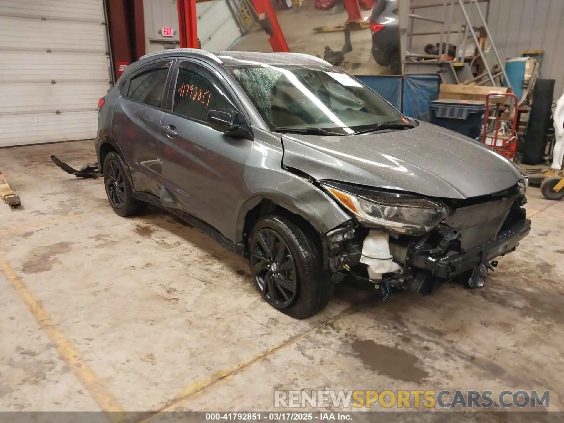 1 Photograph of a damaged car 3CZRU6H11MM744358 HONDA HR-V 2021
