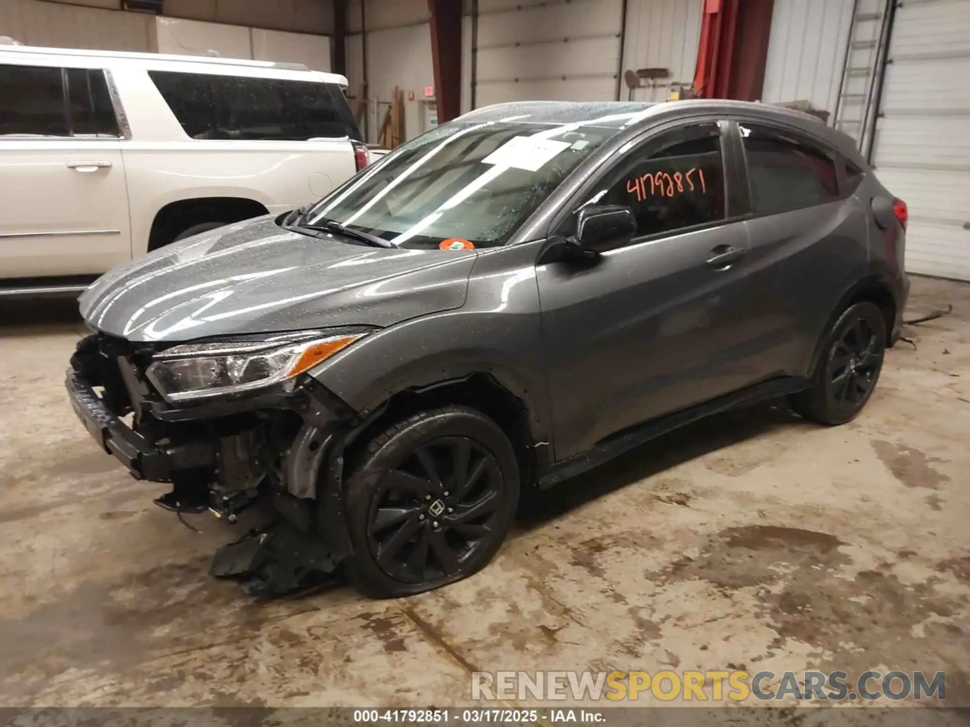 2 Photograph of a damaged car 3CZRU6H11MM744358 HONDA HR-V 2021