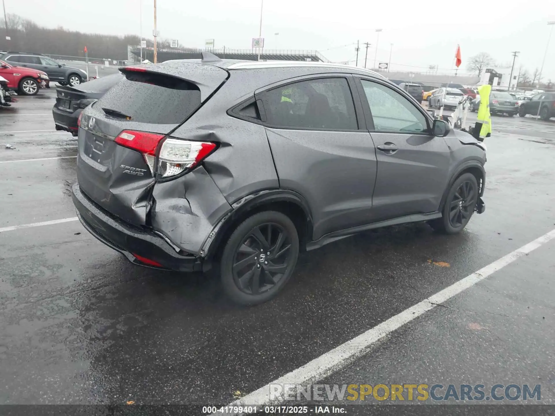 4 Photograph of a damaged car 3CZRU6H12MM749374 HONDA HR-V 2021