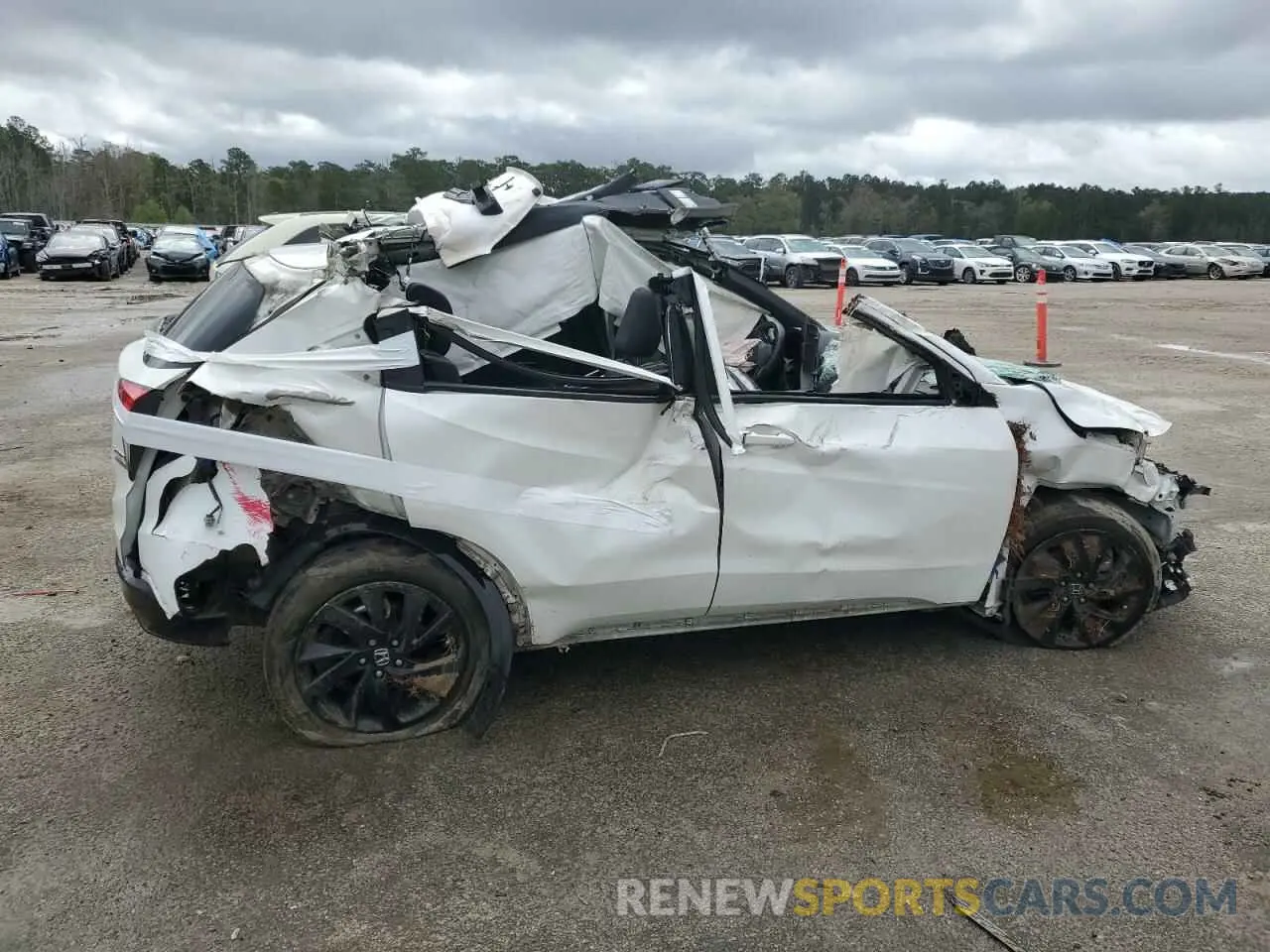3 Photograph of a damaged car 3CZRU6H12MM754705 HONDA HR-V 2021