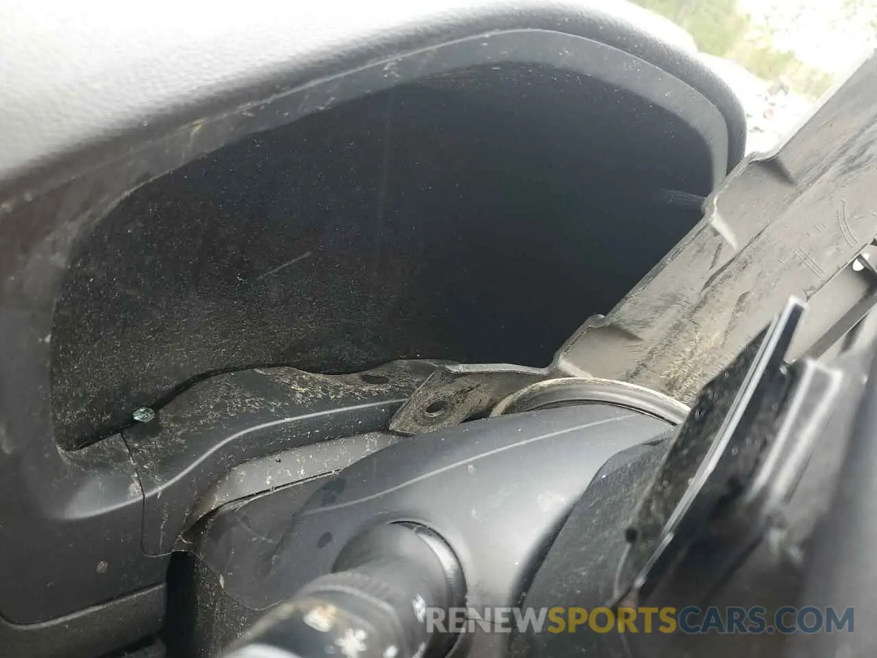9 Photograph of a damaged car 3CZRU6H12MM754705 HONDA HR-V 2021