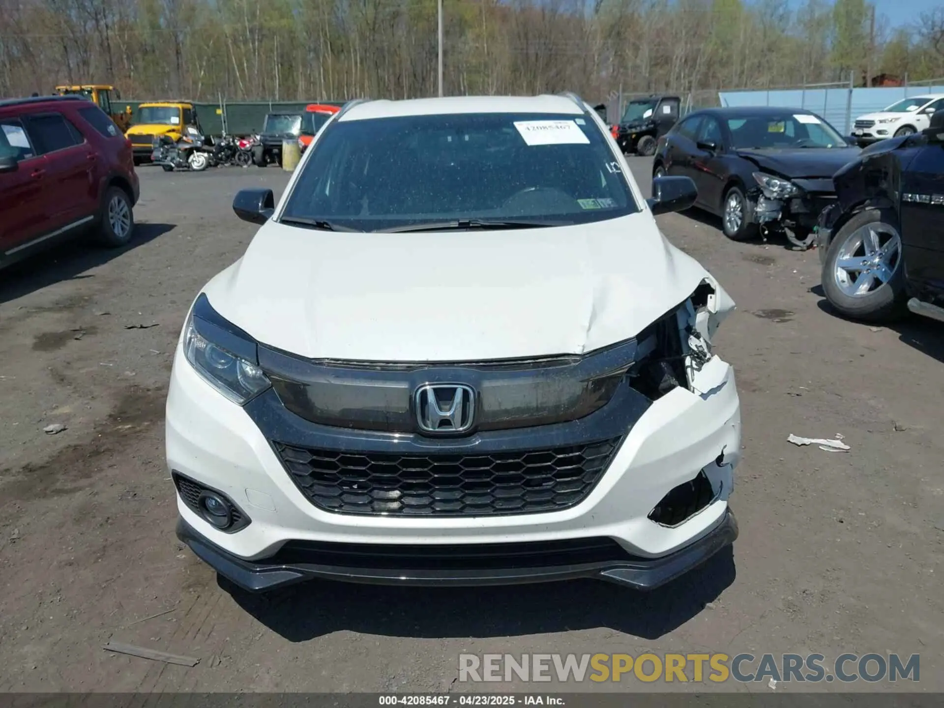 12 Photograph of a damaged car 3CZRU6H13MM724676 HONDA HR-V 2021