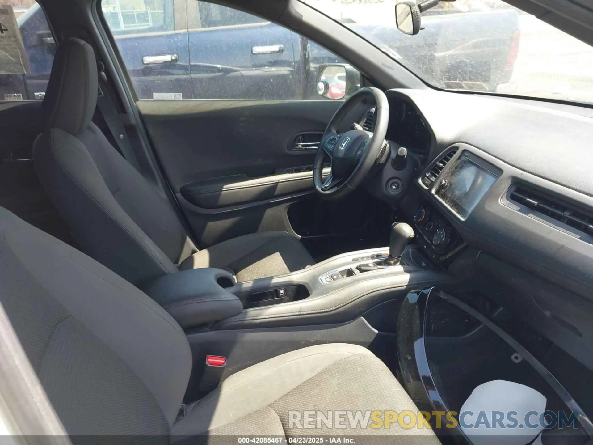 5 Photograph of a damaged car 3CZRU6H13MM724676 HONDA HR-V 2021