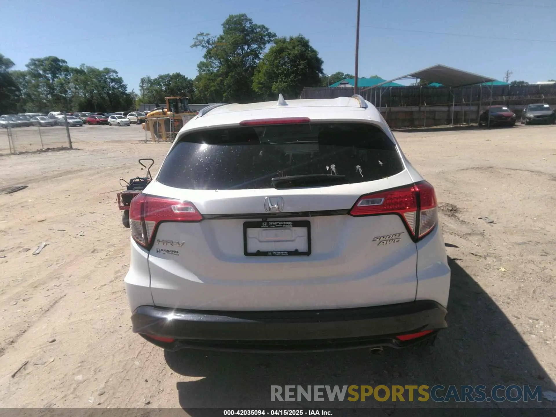 16 Photograph of a damaged car 3CZRU6H14MM747545 HONDA HR-V 2021