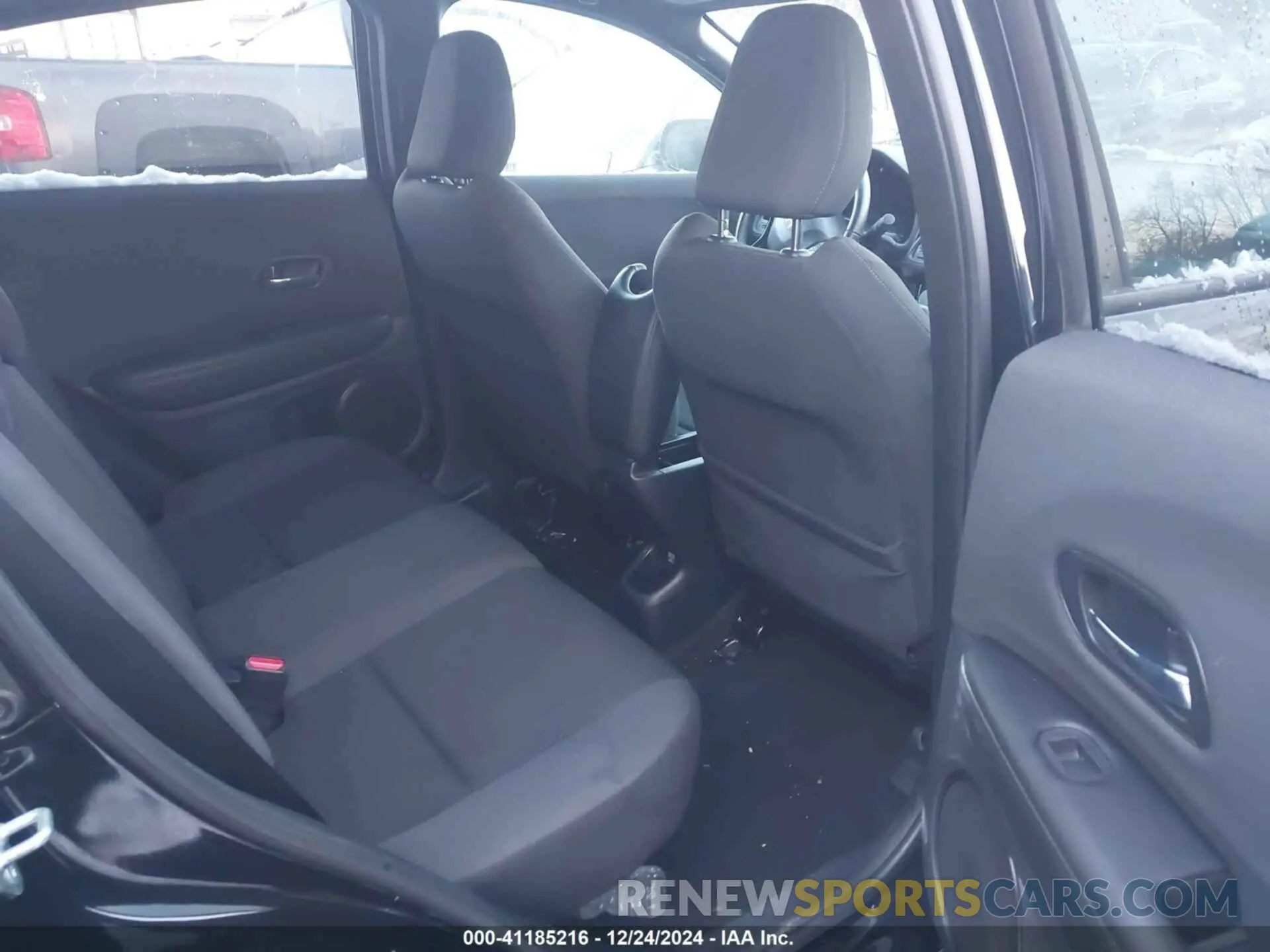 8 Photograph of a damaged car 3CZRU6H15MM714909 HONDA HR-V 2021