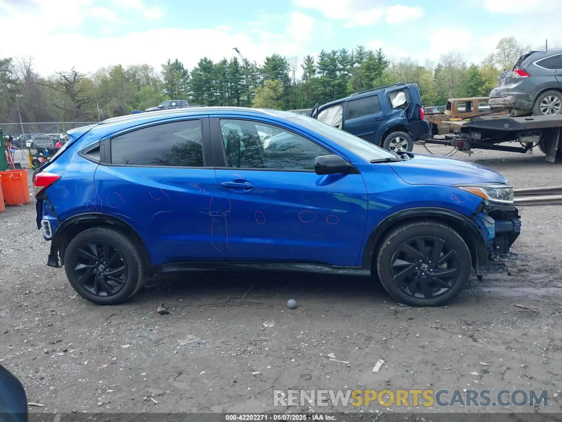 13 Photograph of a damaged car 3CZRU6H15MM749045 HONDA HR-V 2021