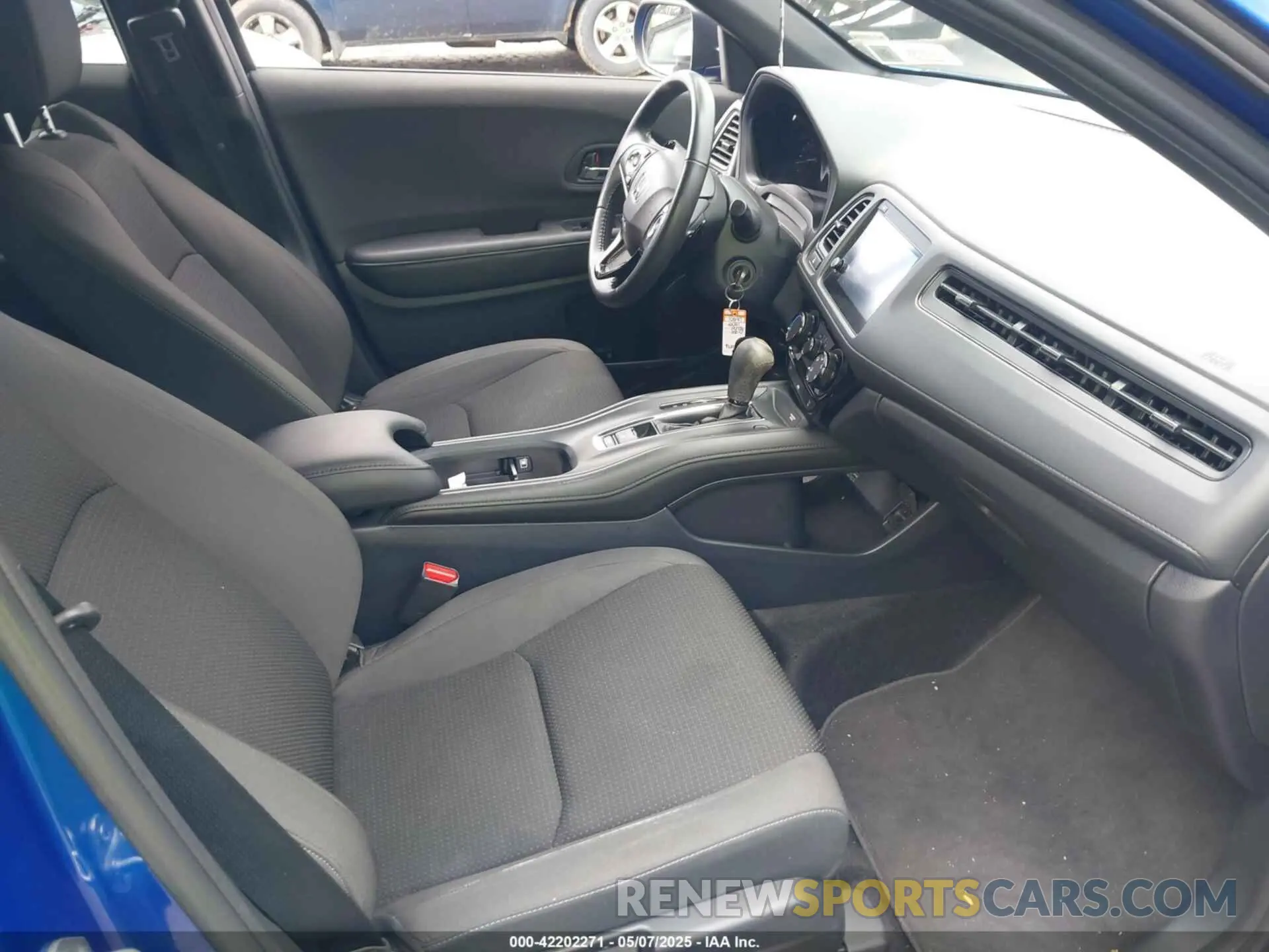 5 Photograph of a damaged car 3CZRU6H15MM749045 HONDA HR-V 2021