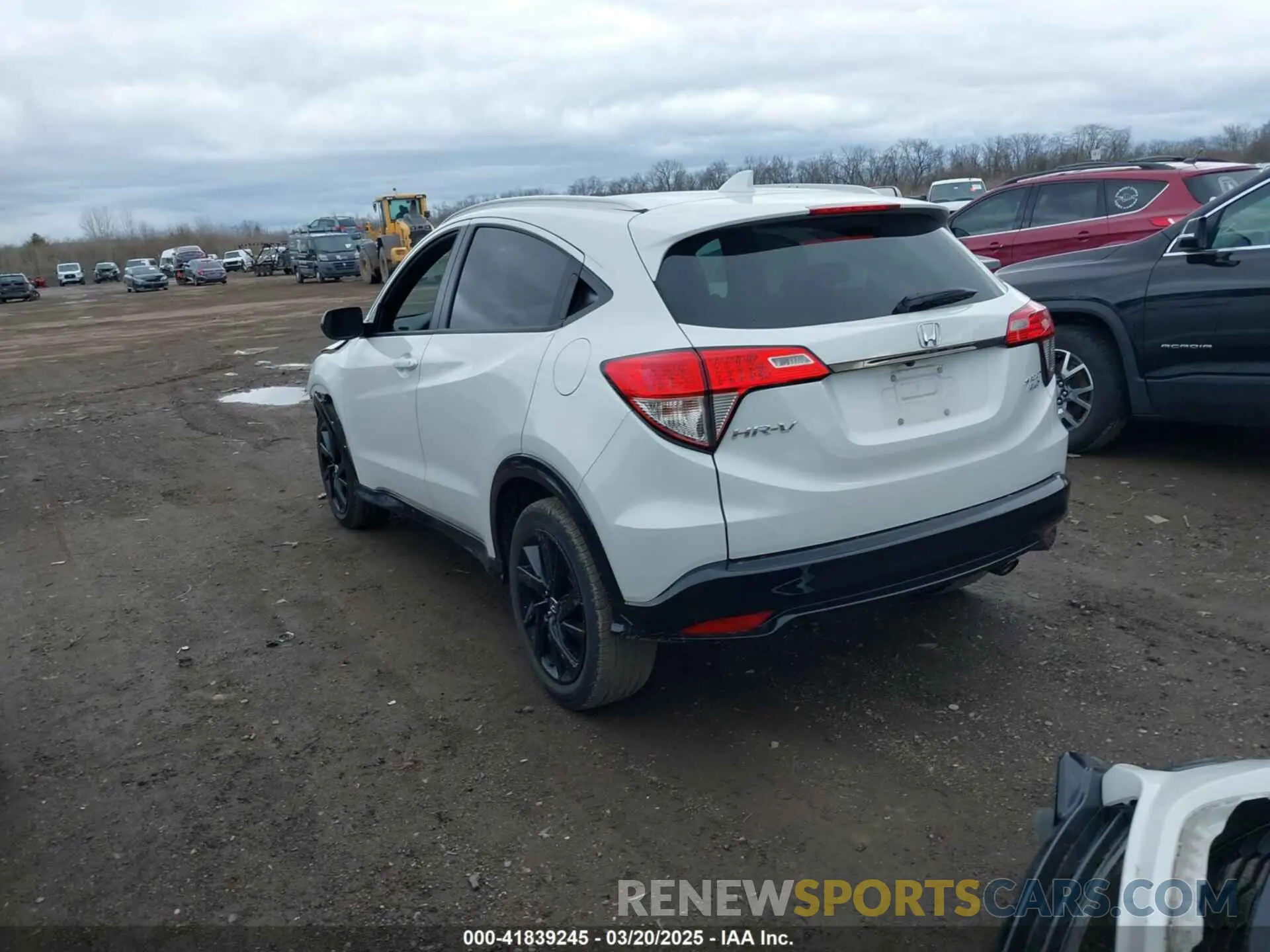 3 Photograph of a damaged car 3CZRU6H15MM752916 HONDA HR-V 2021