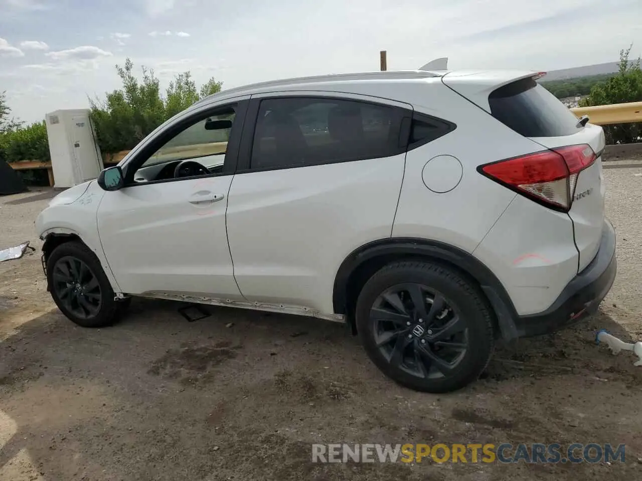 2 Photograph of a damaged car 3CZRU6H16MM740645 HONDA HR-V 2021