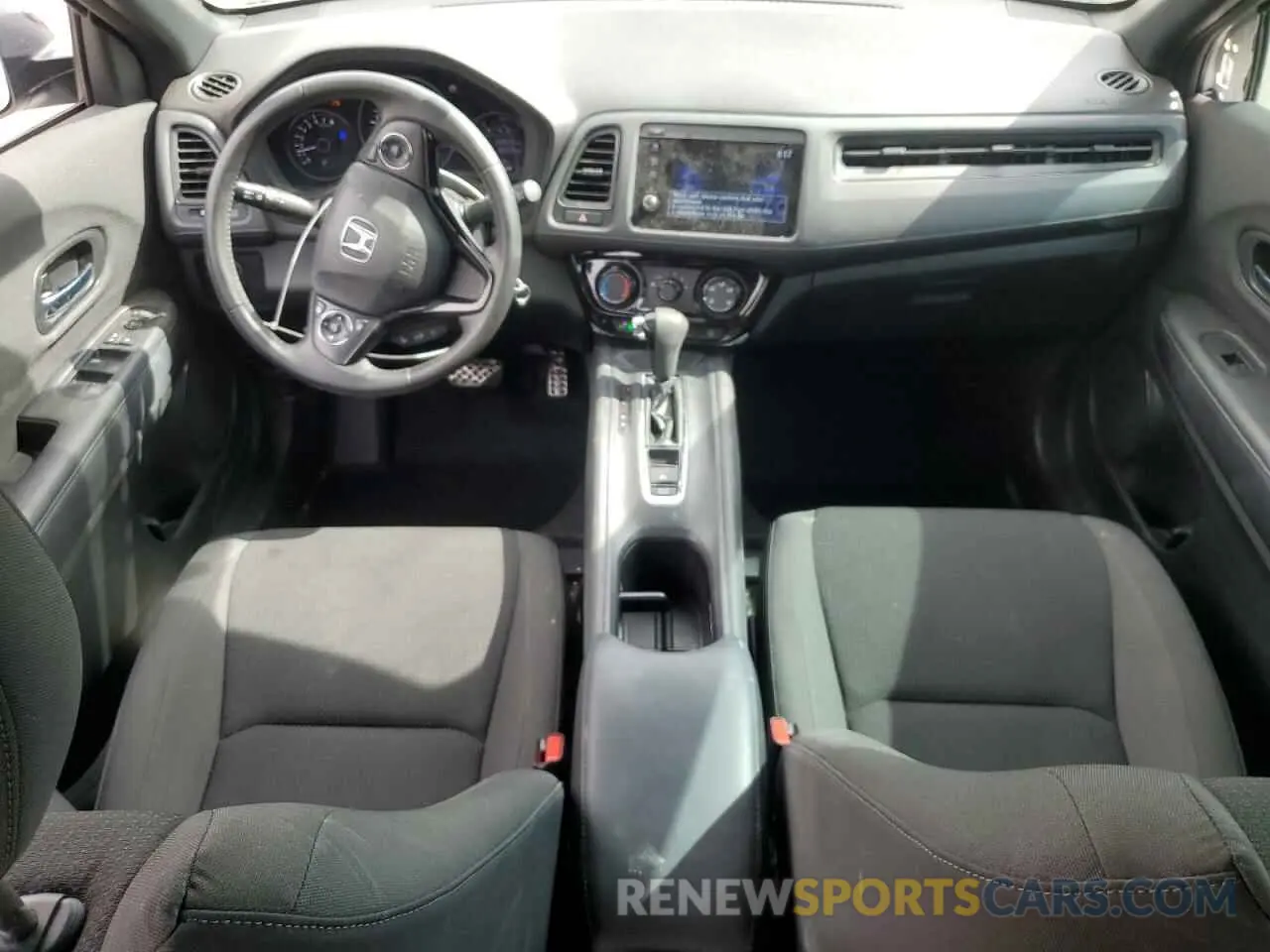 8 Photograph of a damaged car 3CZRU6H16MM740645 HONDA HR-V 2021